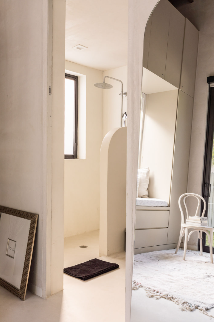 Hotel-Weekend-Barefoot-Luxury-Atelier-Lumi-Room8.png