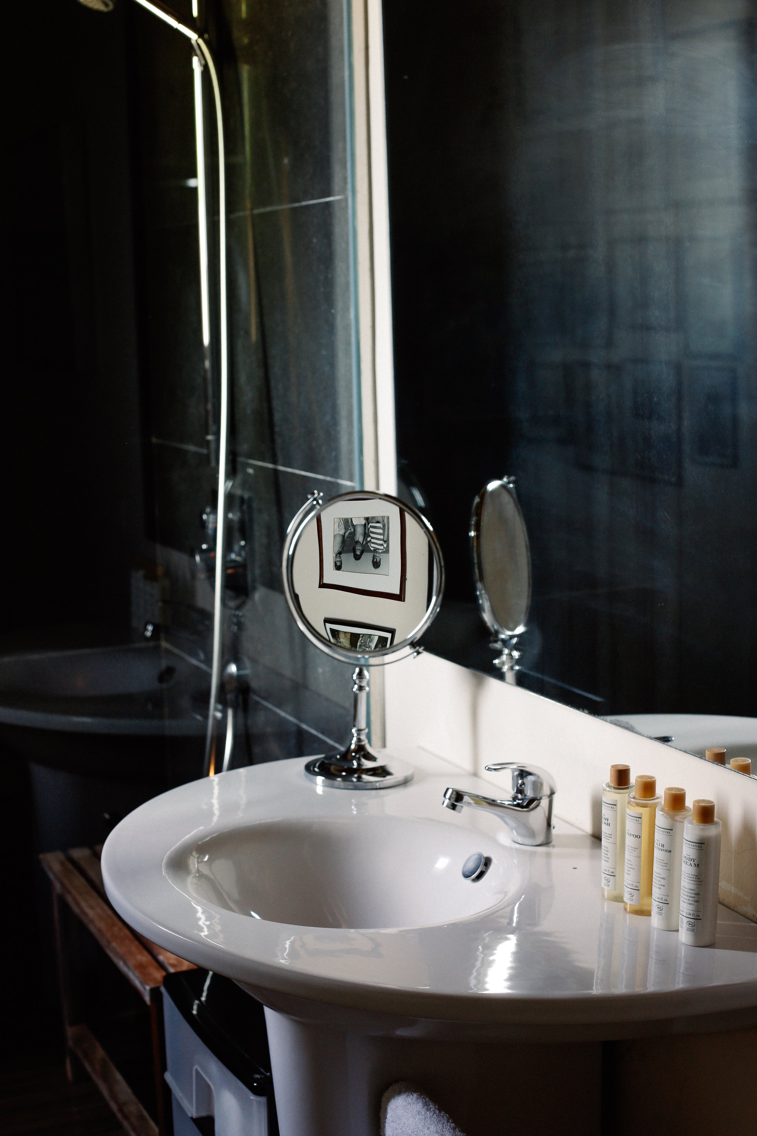 Hotel-Weekend-Barefoot-Luxury-Casa-Bruno-Bathroom.jpg