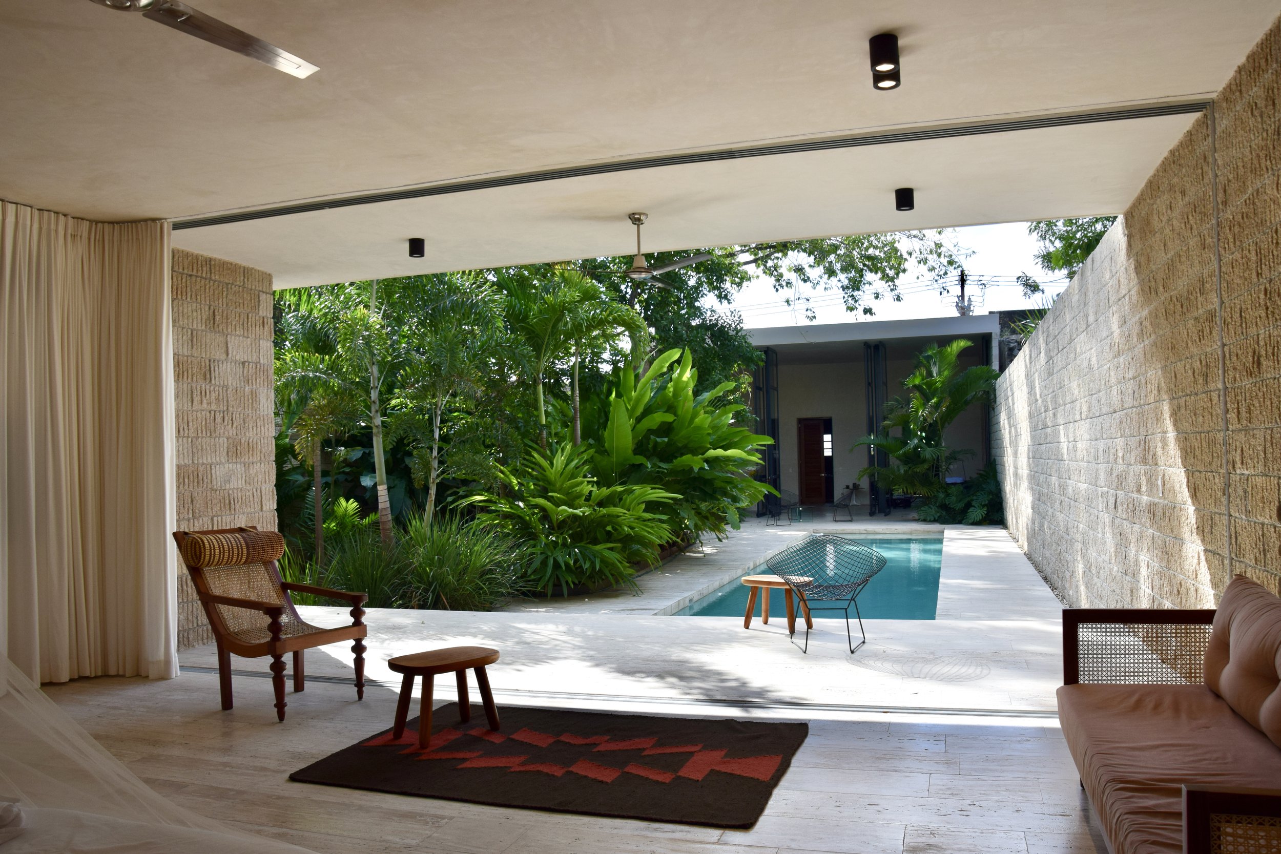 Hotel-Weekend-Barefoot-Luxury-La-Tropical_Merida-Room-Garden.jpg