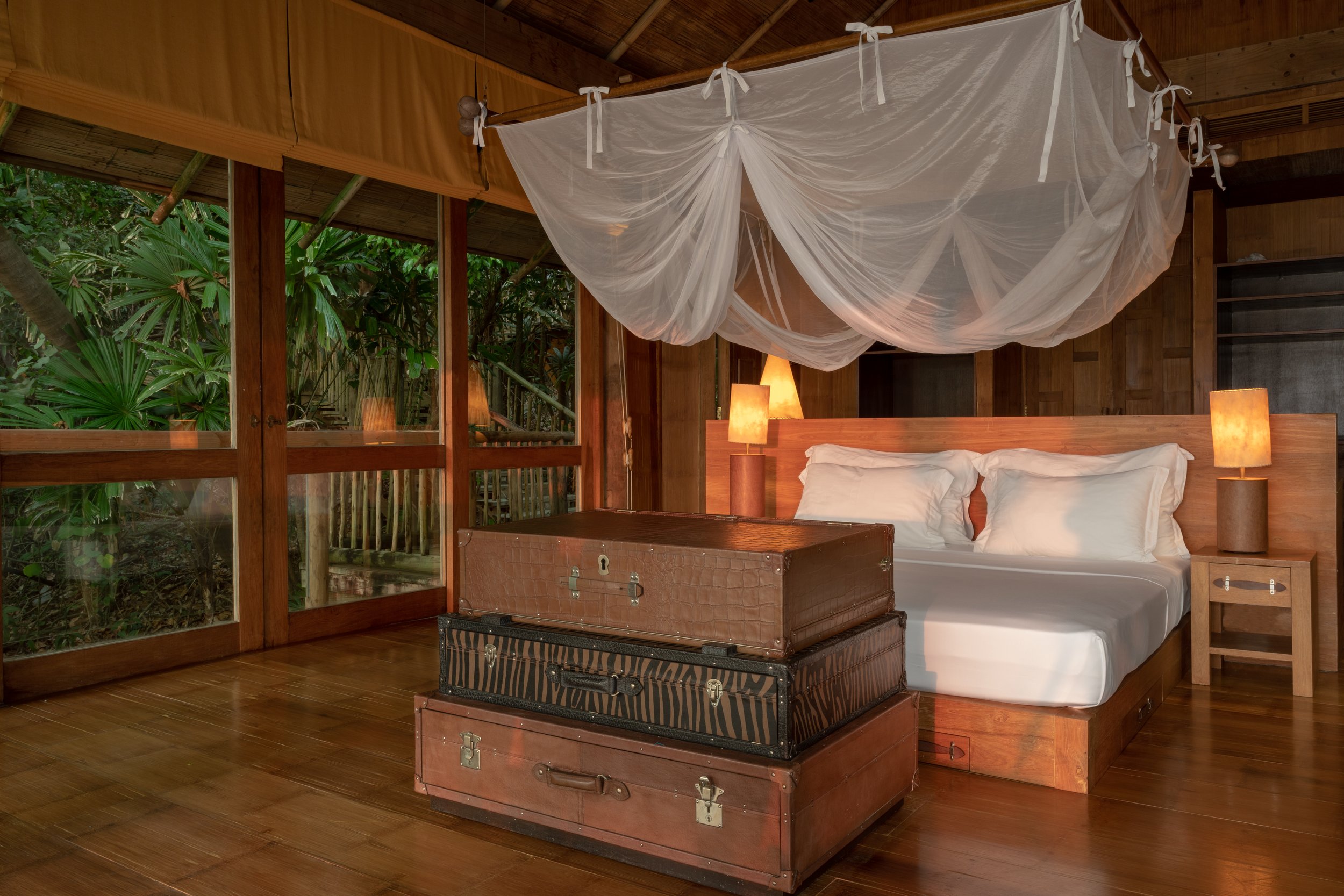 Hotel-Weekend-Barefoot-Luxury-Soneva-Kiri-Thailand-Room.jpg
