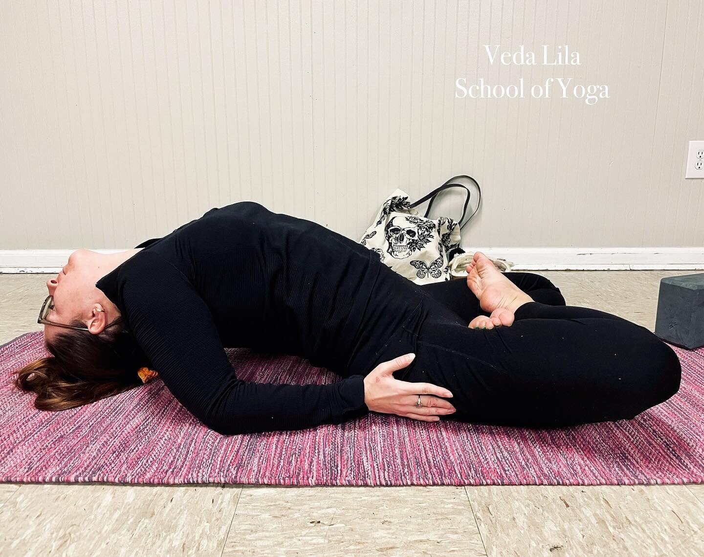April (9th FREE), (10th $10) &amp; (11th $10) ~ Yoga with Johanna Marsan E-RYT500

Tuesday 6-7:30pm ~ Yoga 101 for Everyone - Free ❤️🕊️!

Wednesday 6-7:15pm ~ The Golden Orb Guided Relaxation snd Healing Sound Bath

Thursday 6-7:30pm ~ Traditional H
