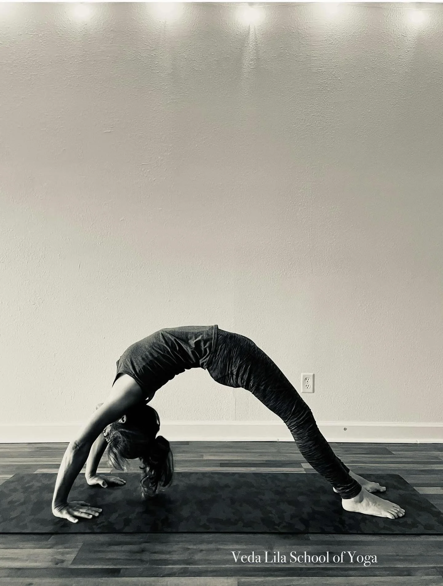 FREE Community Yoga Class Every Tuesday at 5:50pm.

I&rsquo;m thankful that with the support of Inverness Parks and Recreation, I am offering a Free Community Yoga Class weekly at the Whispering Pines Recreation Building.  Classes are Tuesday evening