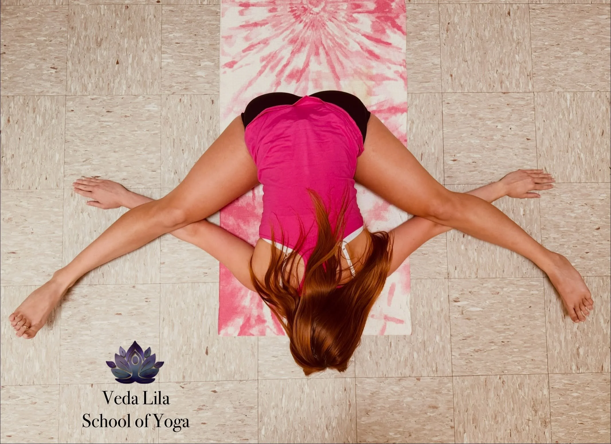 👉 5:45pm - 6:45pm!! 👈  New Start and End Time for Tuesday&rsquo;s FREE Community Yoga Class at the Whispering Pines Recreation Building with Johanna Marsan. 

Doors open at 5:30pm, please bring a yoga mat and water 🧘🏻&zwj;♂️🧘🏻&zwj;♀️. 

Enjoy a