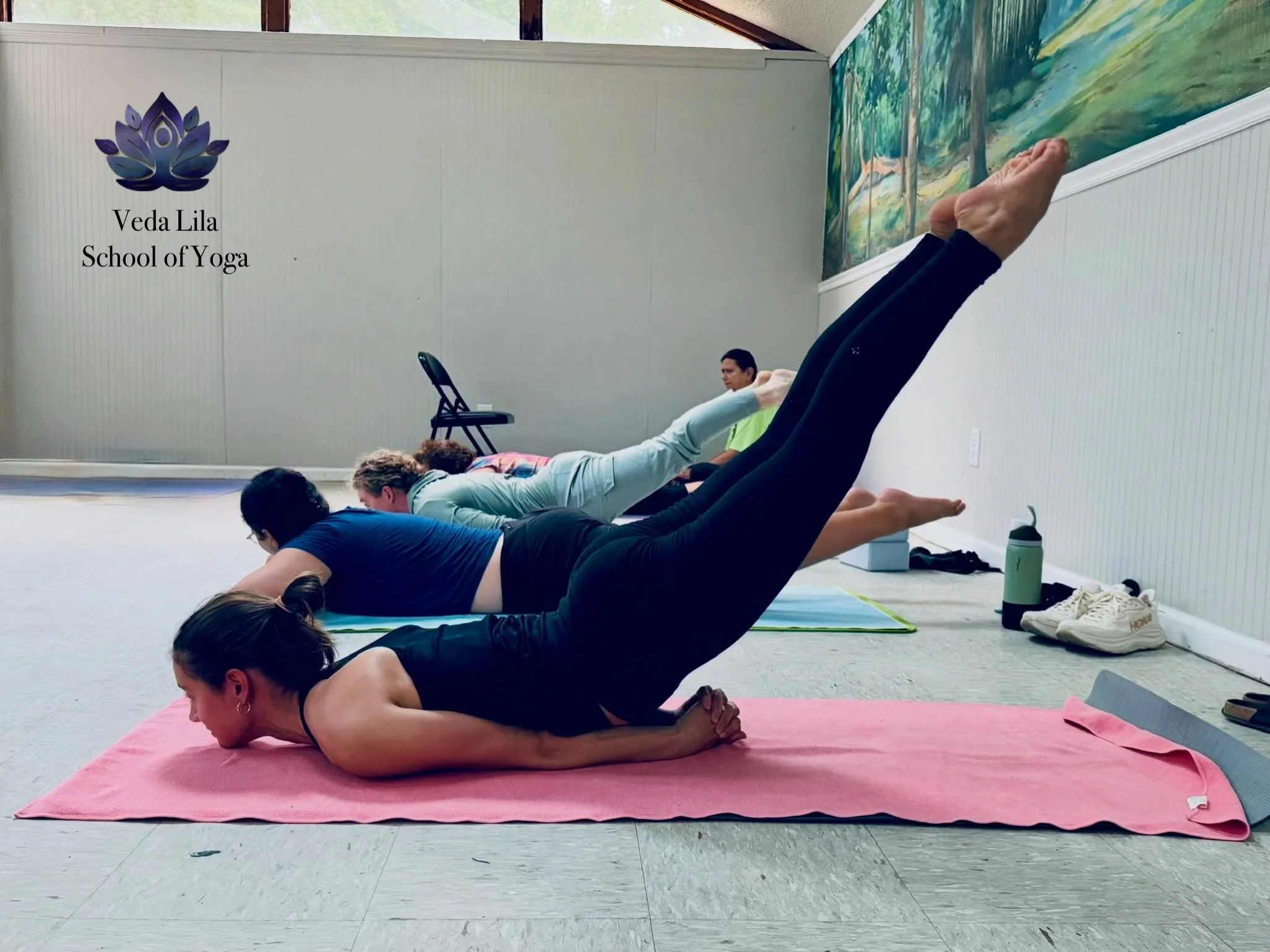 What is an All Level Yoga Class?  An all level yoga class offers pose instruction for beginner, intermediate, and advanced yoga practitioners.  This is a great way for beginners to learn the fundamentals of poses and for intermediate and advanced pra