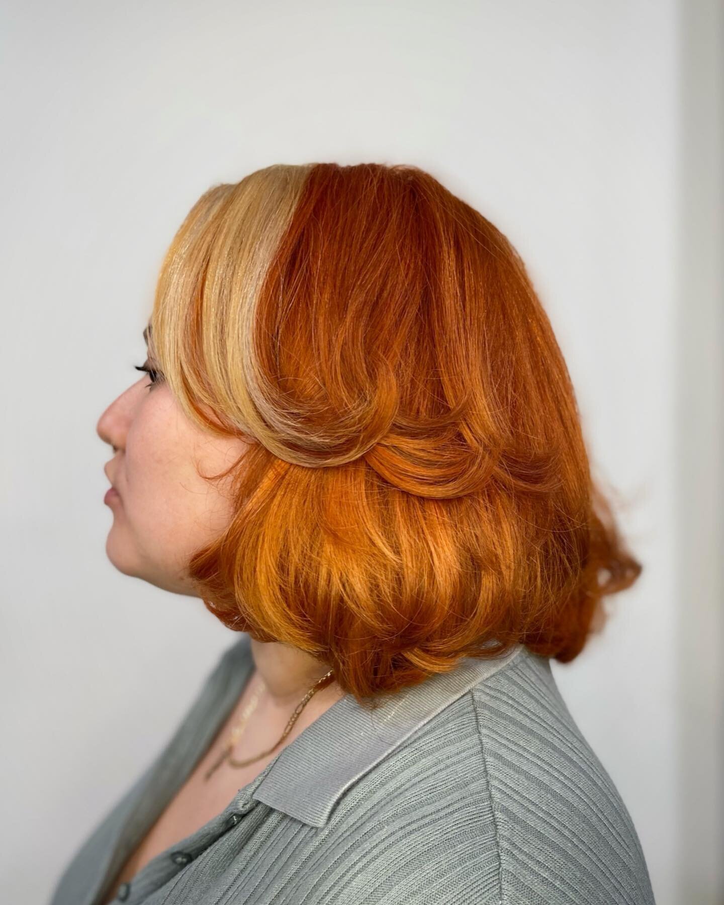 &lsquo;tis the season🍂🧡🎃
&bull;
Full color transformation beautifully formulated by our girl Kierra!
&bull;
&bull;
&bull;
#hudsonvalleyny #hudsonvalleyroots #HVR #newyorksalon #hairstyles #hudsonvalleysalon #welovehair #behindthechair #cutandcolor