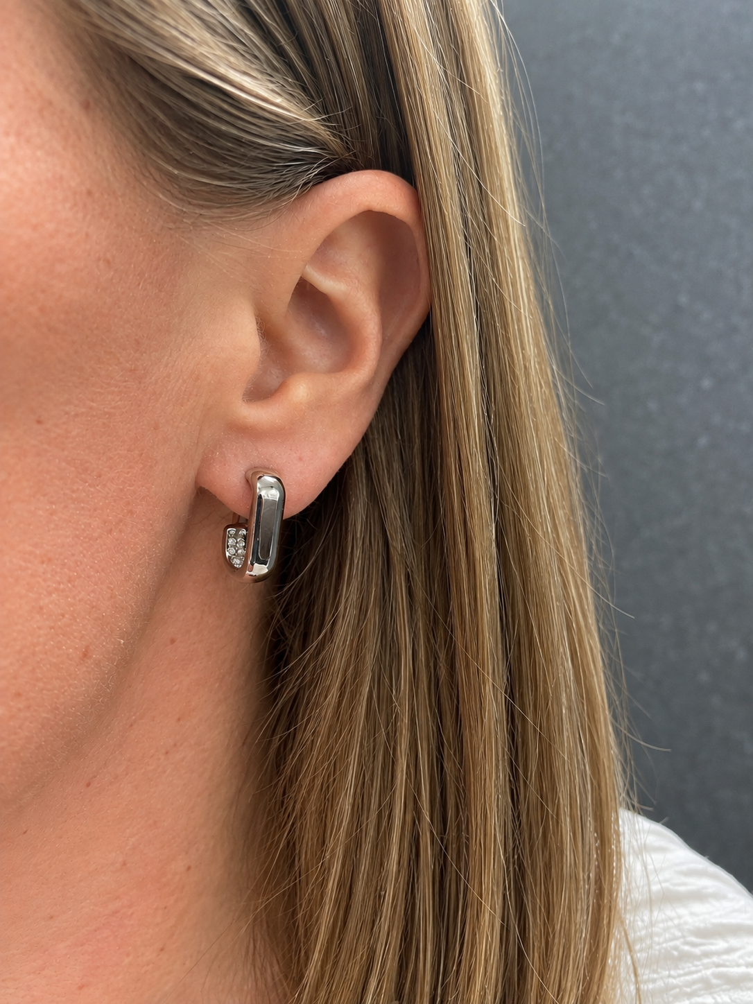 Silver Small Rectangle Hoops.png