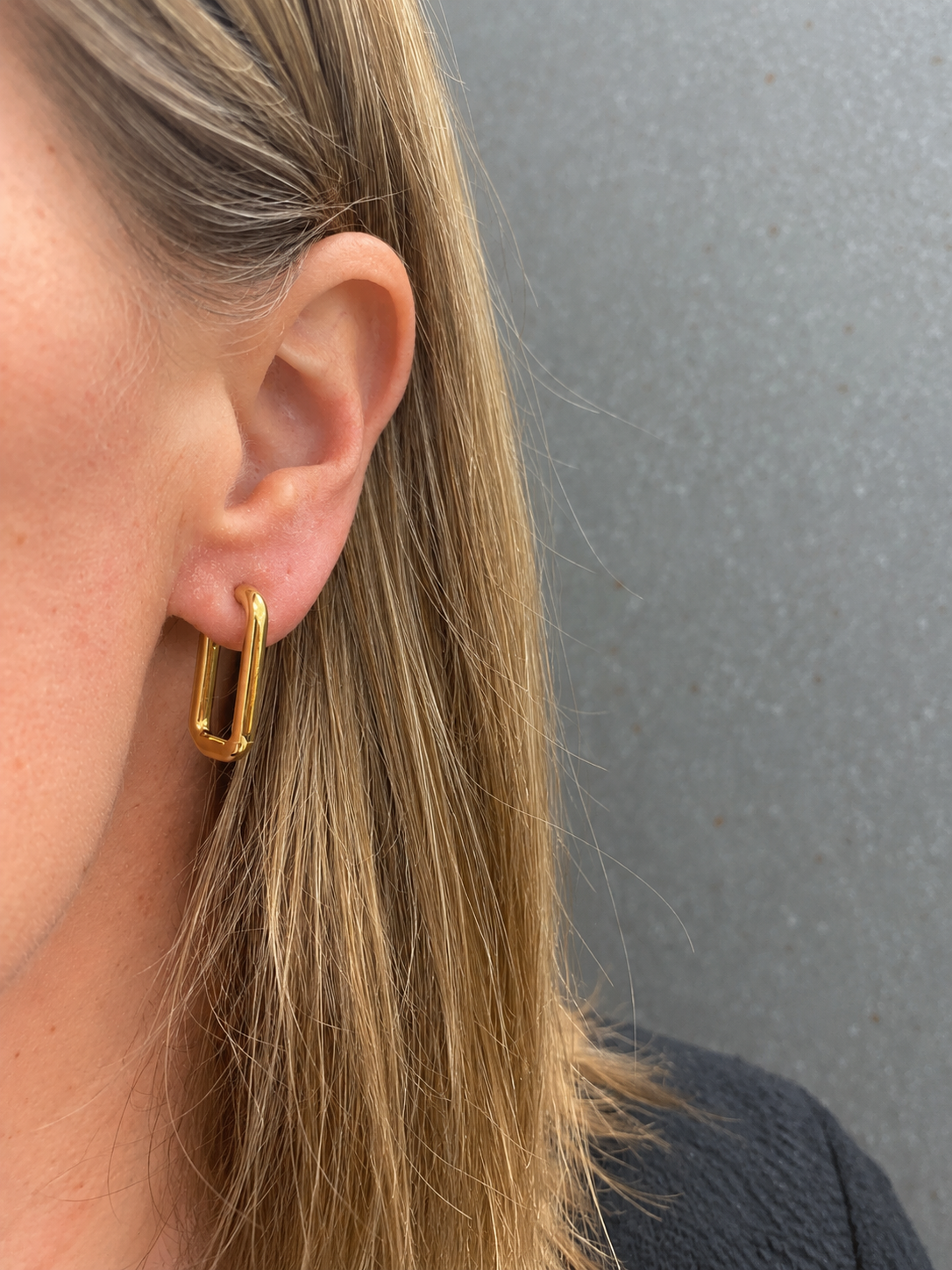 Gold Hoops 5.png