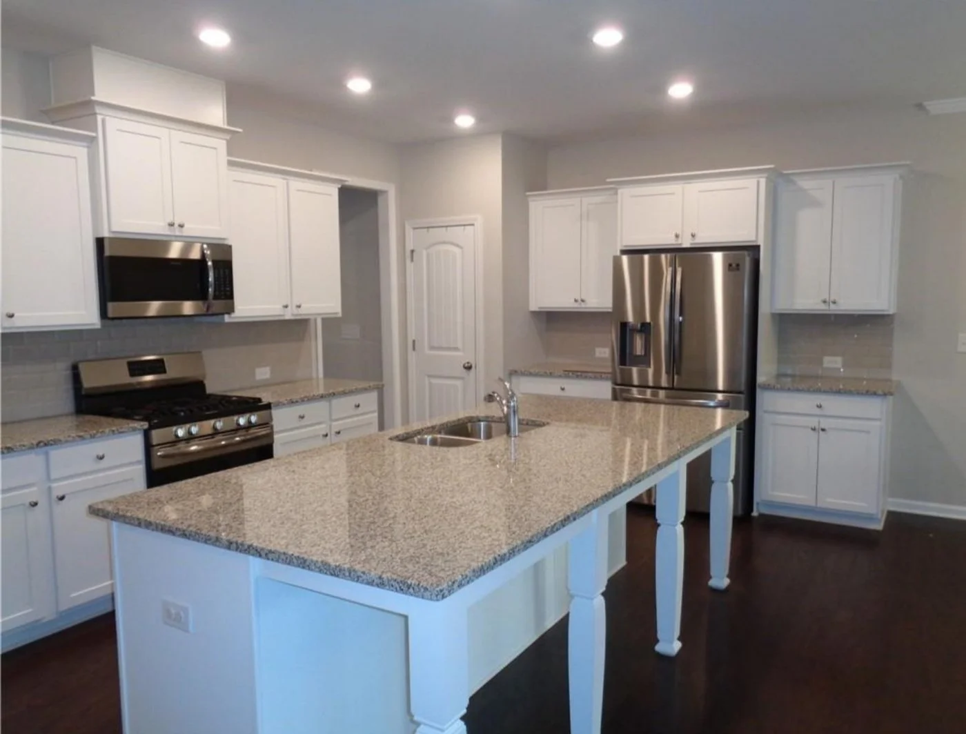 Traditional Kitchen Remodel by Builder's Case LLC project photo