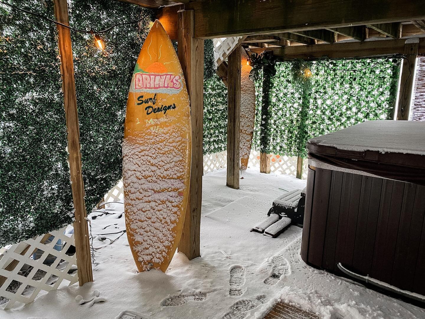 Under our deck got a little Maui makeover to help with the cold. It didn&rsquo;t help. 🥶