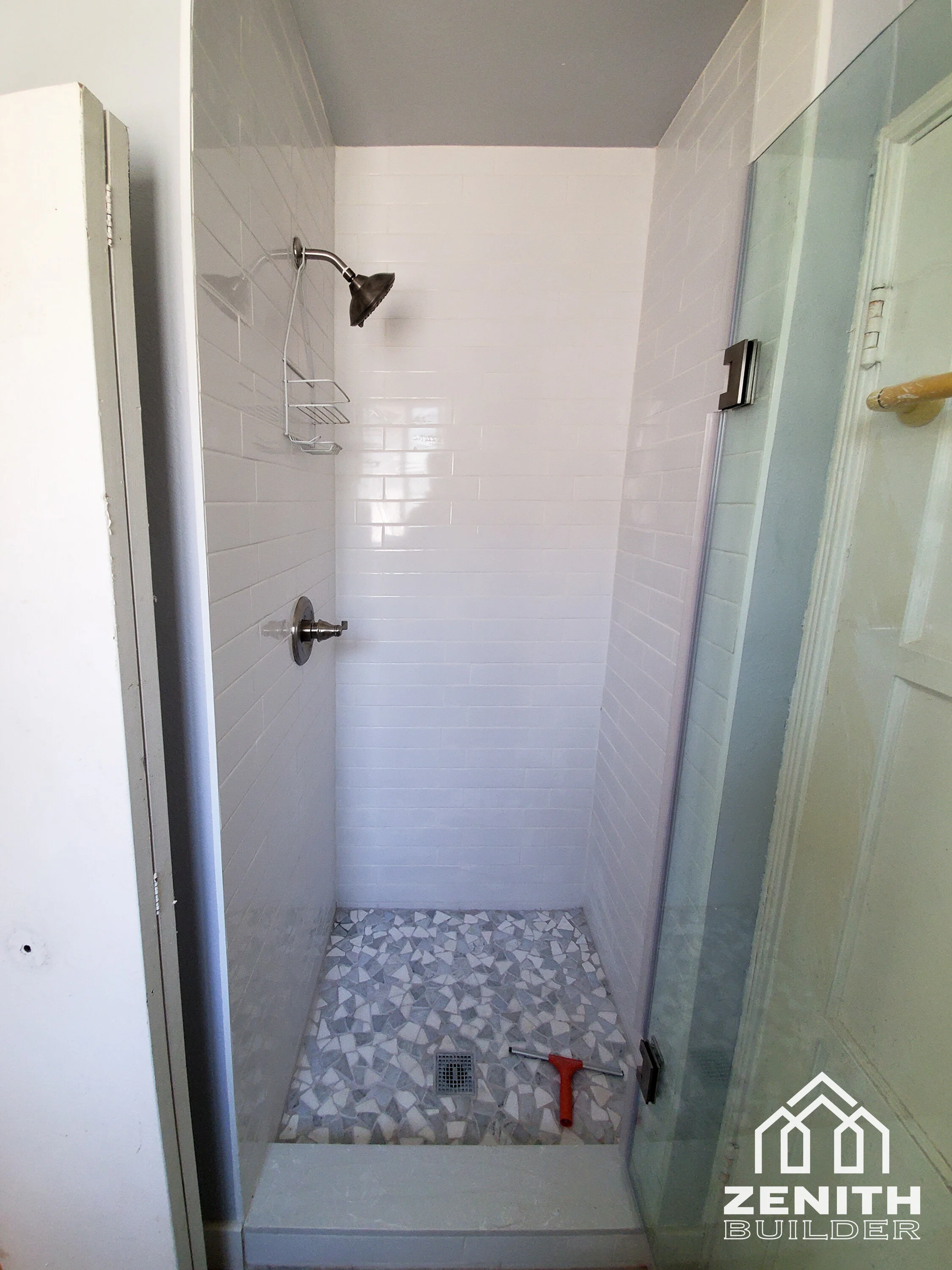 A Smart Minimalist Bathroom Remodel