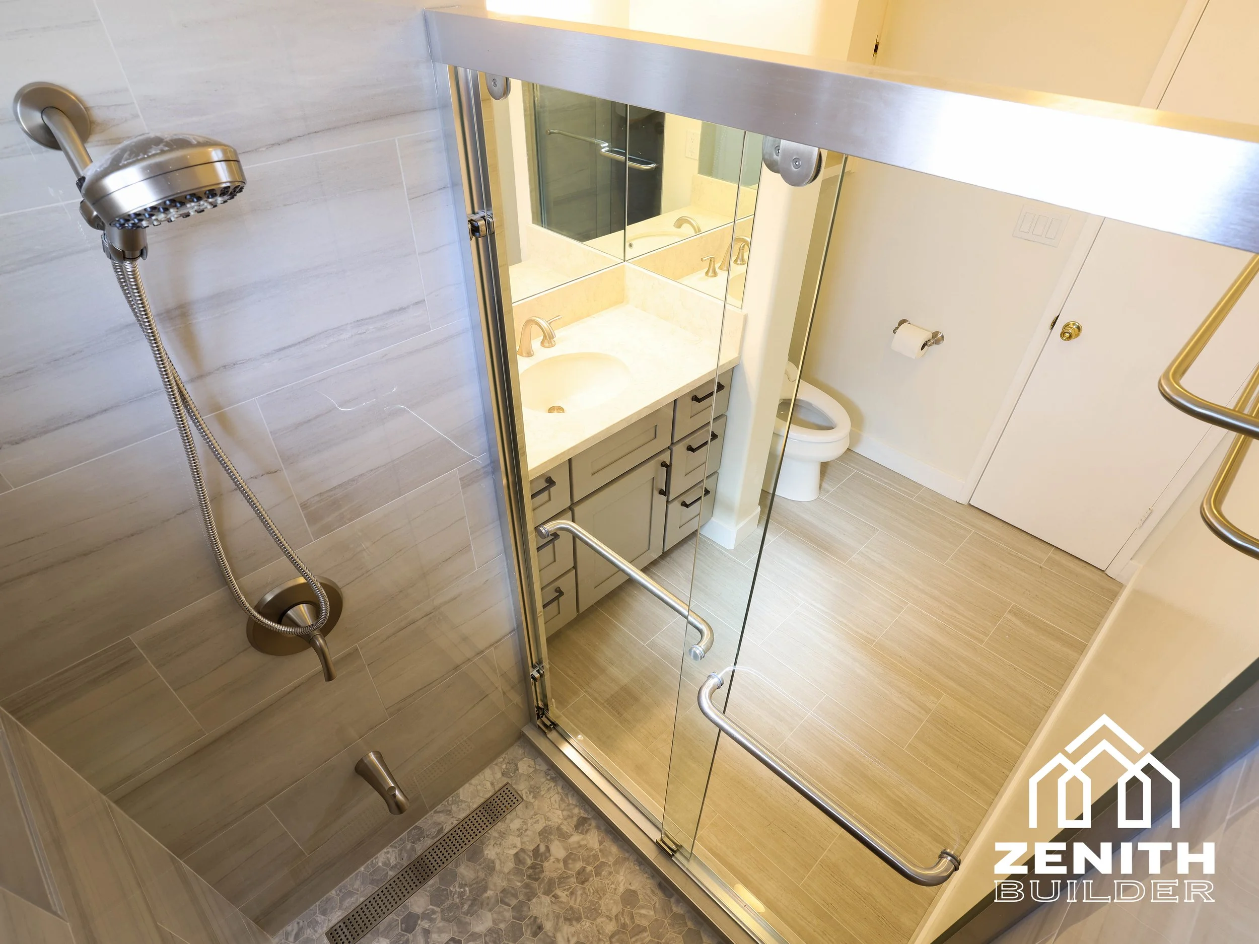Bright and Clean Bathroom