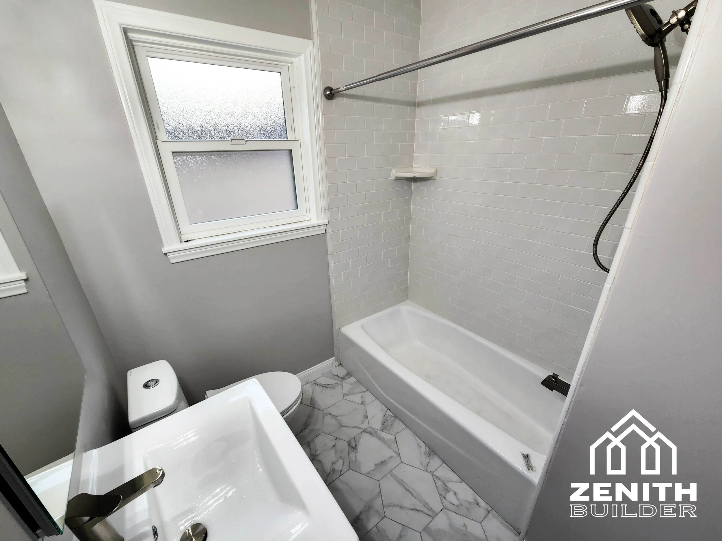 Magic Monochrome Bathroom