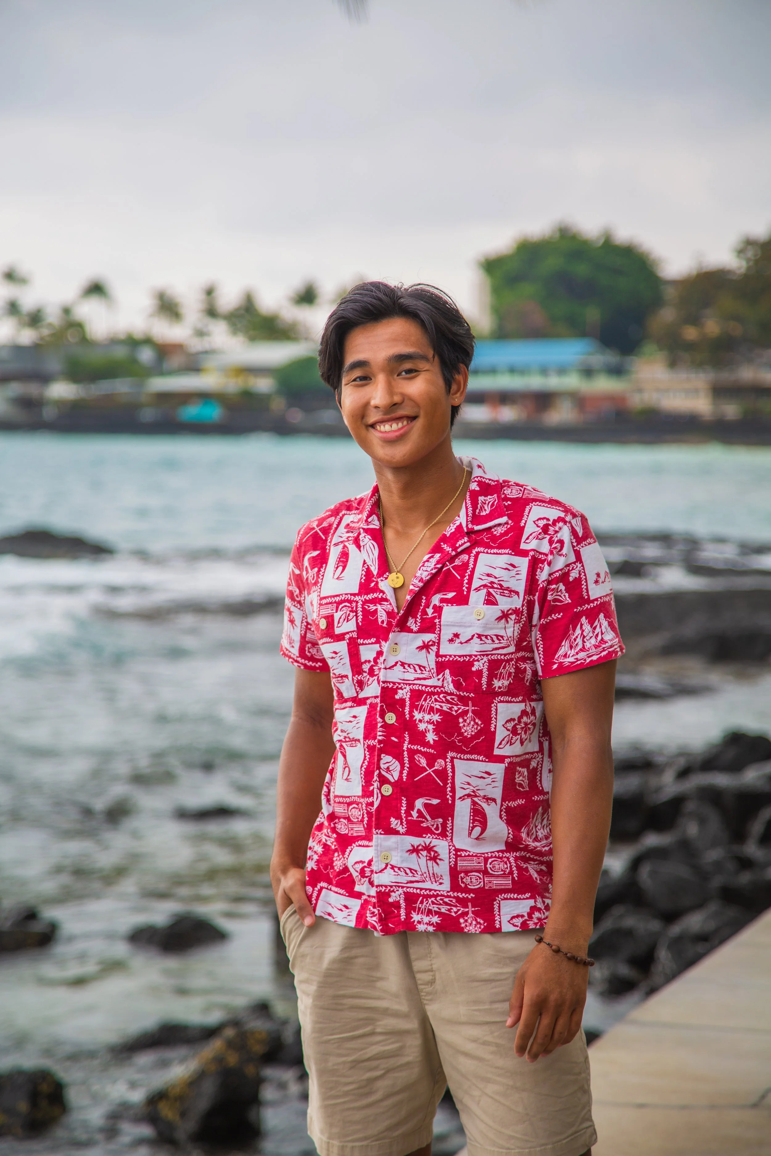 Professional senior photograph by Hawaii Family Portraits on the Big Island
