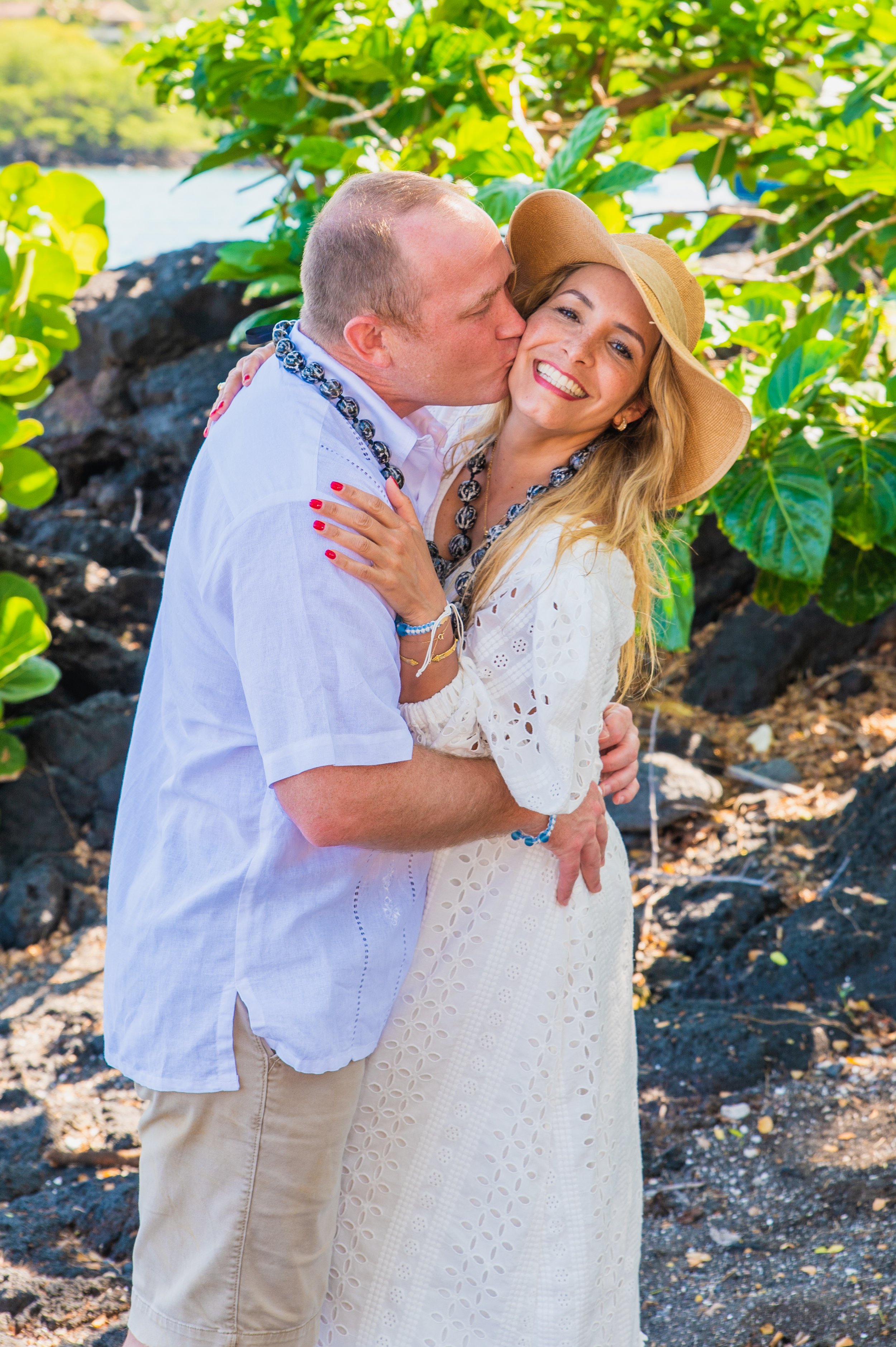 Luxury mini portrait session photo from Hawaii family portraits