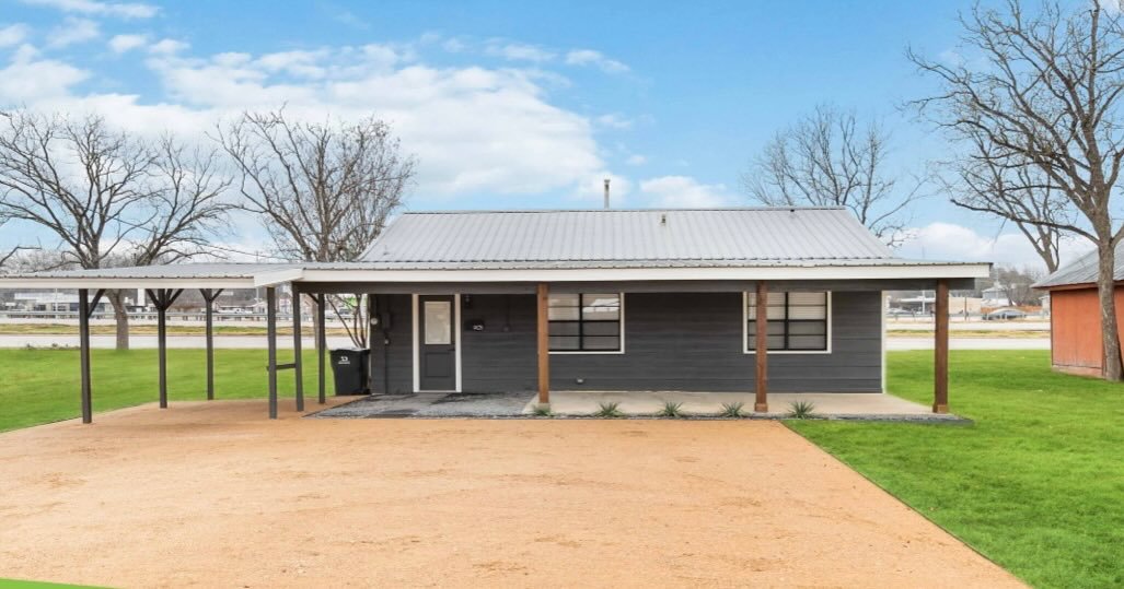 ✨SURPRISE!✨we are expanding!

New location coming June 15th🥰

What does this mean!?

It means you&rsquo;ll get to see Heather a whole lot more (if you haven&rsquo;t gotten a massage with her yet, this may be your sign 🤍)

It means another acupunctu