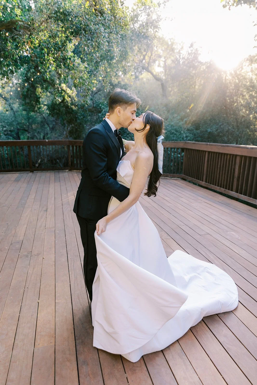 Olivia & Zach's Romantically Intimate Wedding Day at 1909