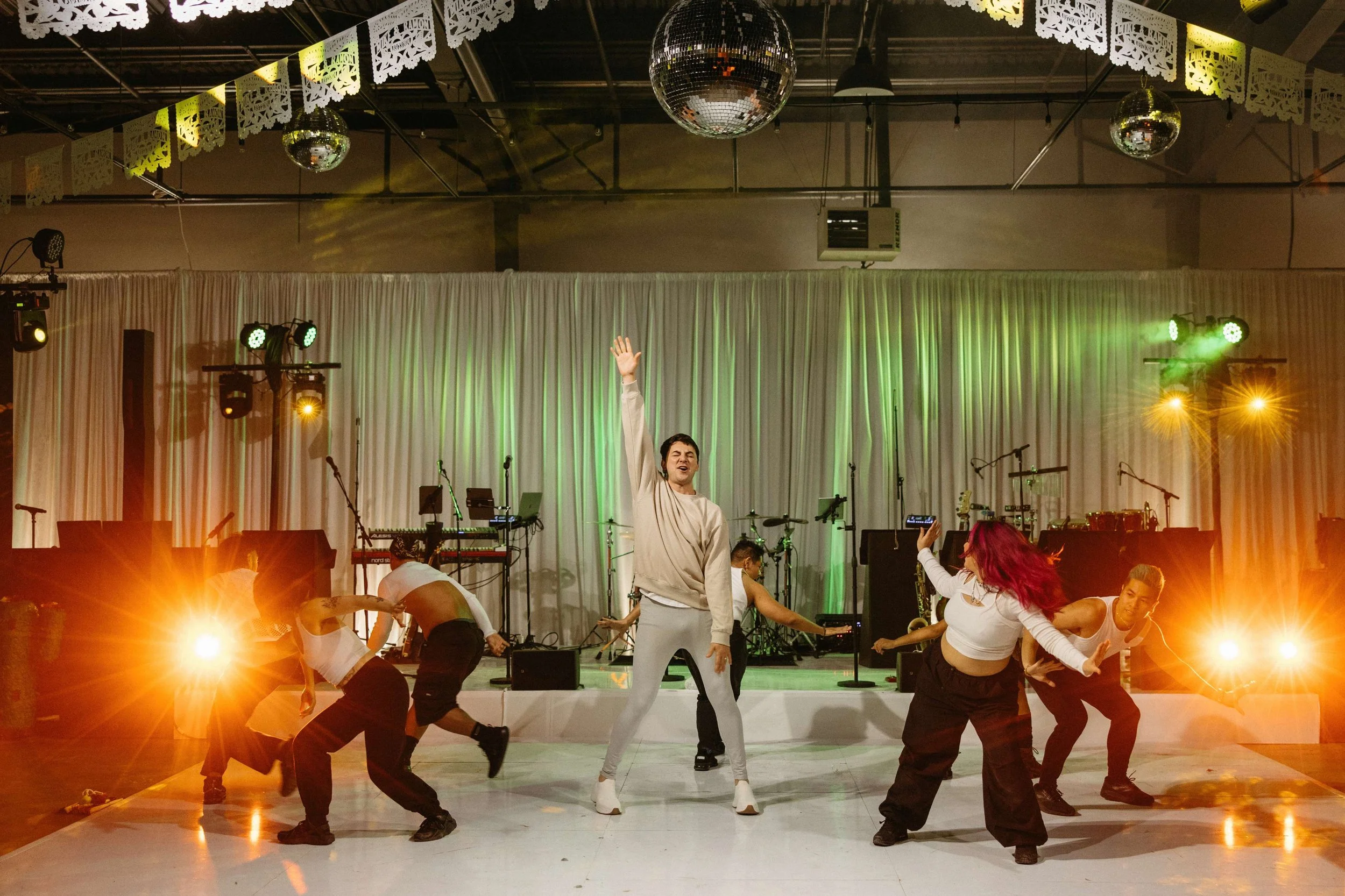 Mike+Ramon_WeddingPreview-50-Final.jpg