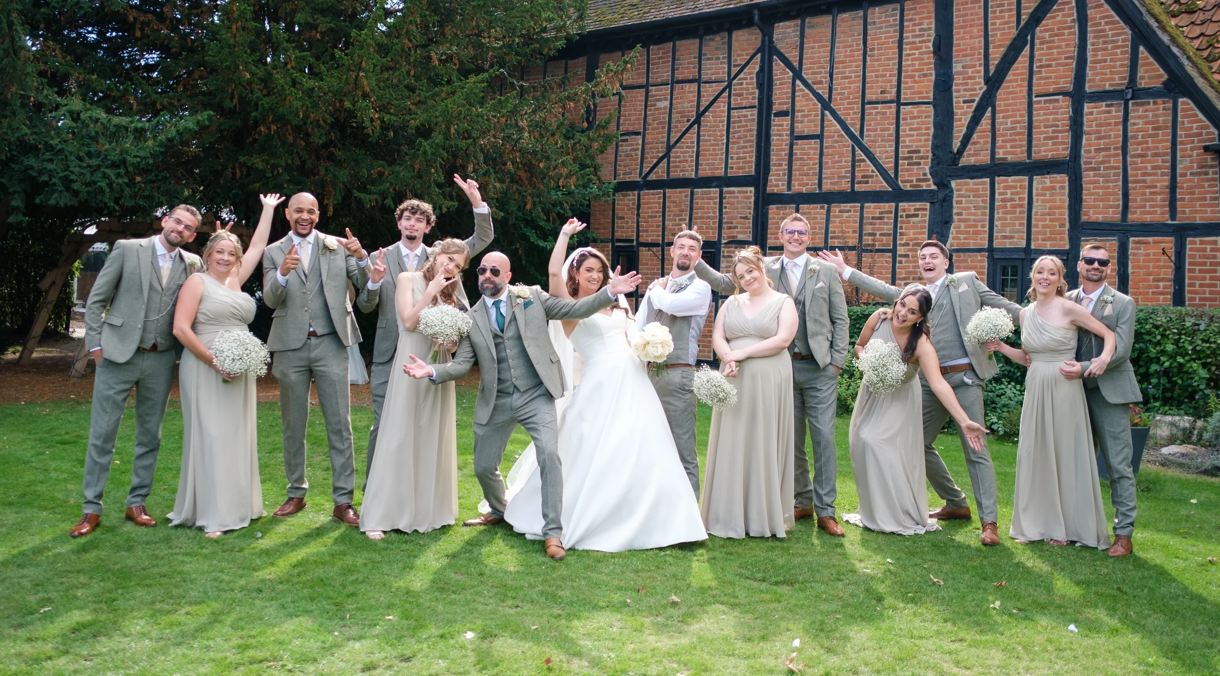 wedding photography Tithe Barn, The Kingfisher, Bedfordshire