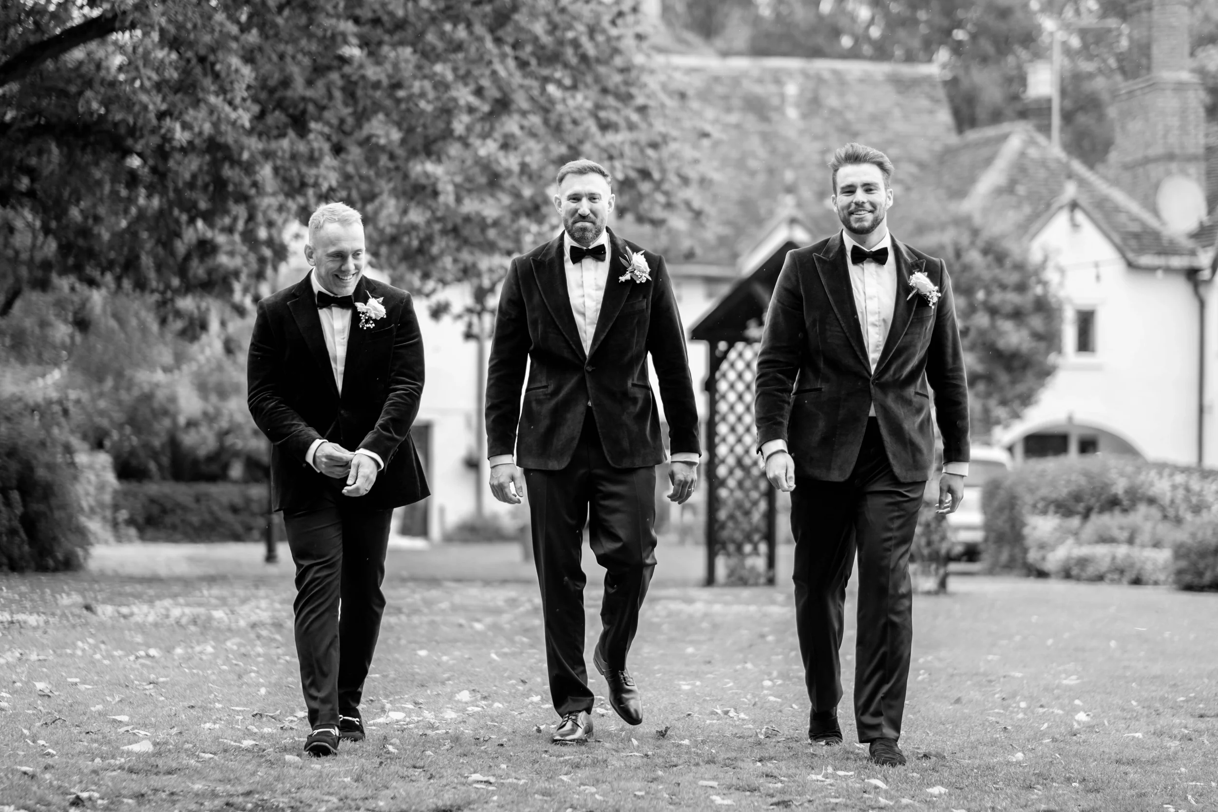 wedding photographer bedfordshire Tithe barn the kingfisher photographer