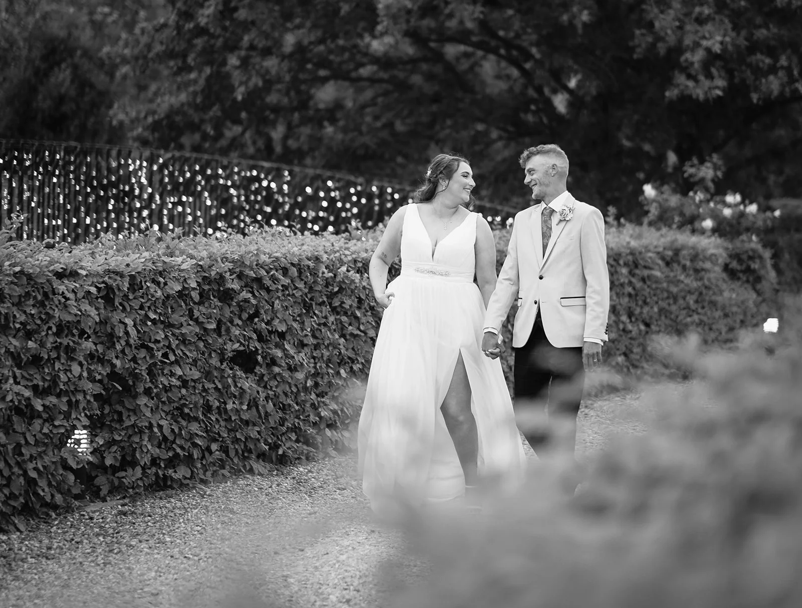 wedding photographer at bassmead manor barns, st Neots