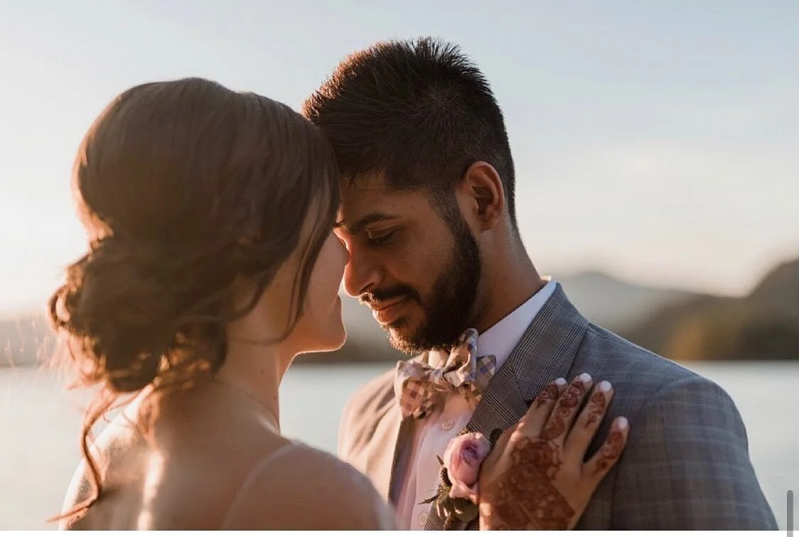 From Intimate Weddings to Elopements, I&rsquo;m grateful to be a part of your special day by customizing your perfect hairstyle 💫

 &gt;&gt; Looking for a stylist? Let&rsquo;s chat! 
📧nadiabullockhair@gmail.com 

.
.
.
.
.
.

.
.
.
.
.
.
#destinati