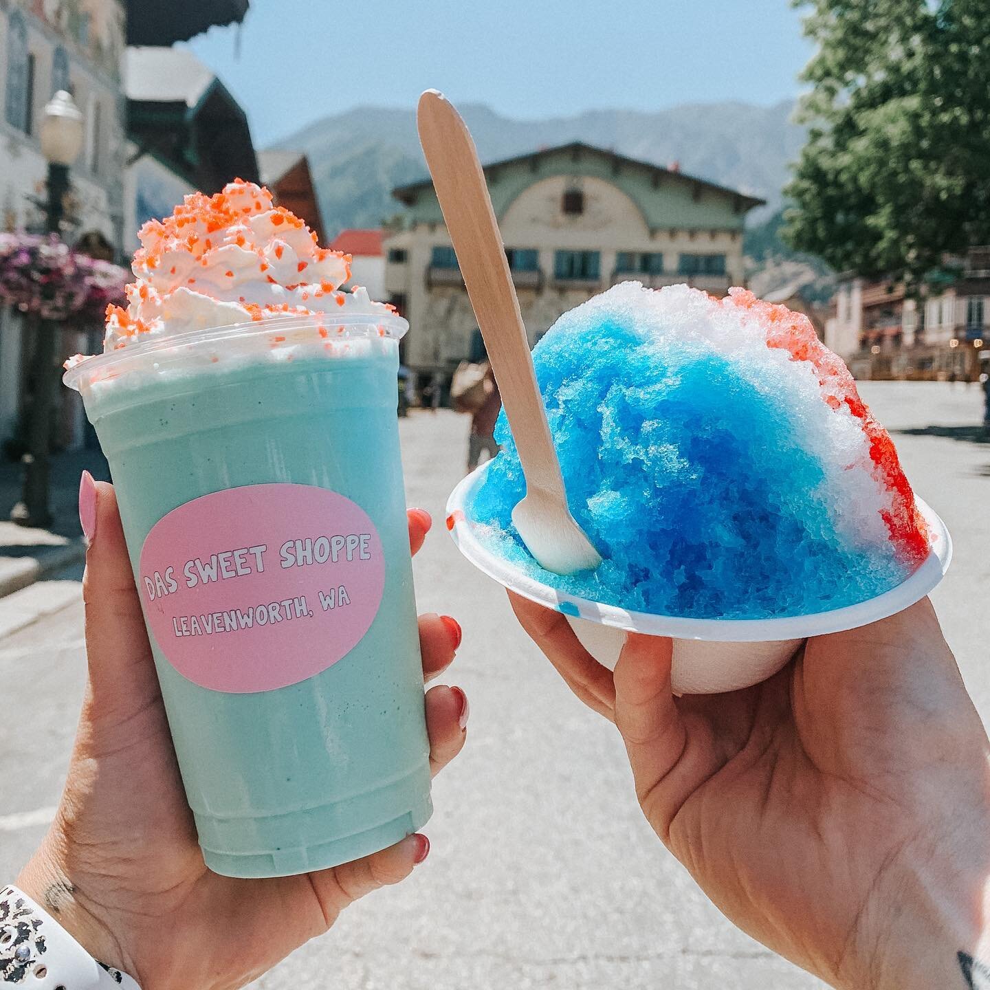 Fourth of July specials are back🦅

Come try a Firecracker Milkshake🧨 Blue razz shake topped with our house made whipped cream and pop rocks!!

Or a Fourth of Jul-ice shave ice🇺🇸 Blue razz, cherry, and coconut!

Happy Fourth of July y&rsquo;all💙❤