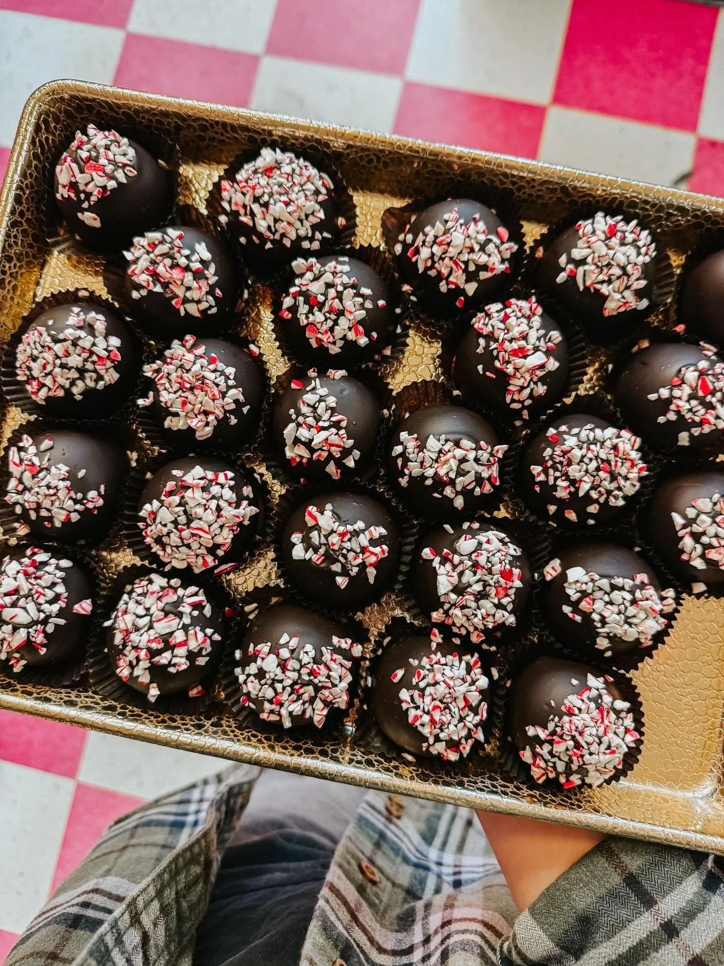 Christmas is right around the corner!❤️🤍 We have a fully stocked store with lots of goodies to gift or enjoy yourself! Come see us!🎄

#oneweektilchristmas