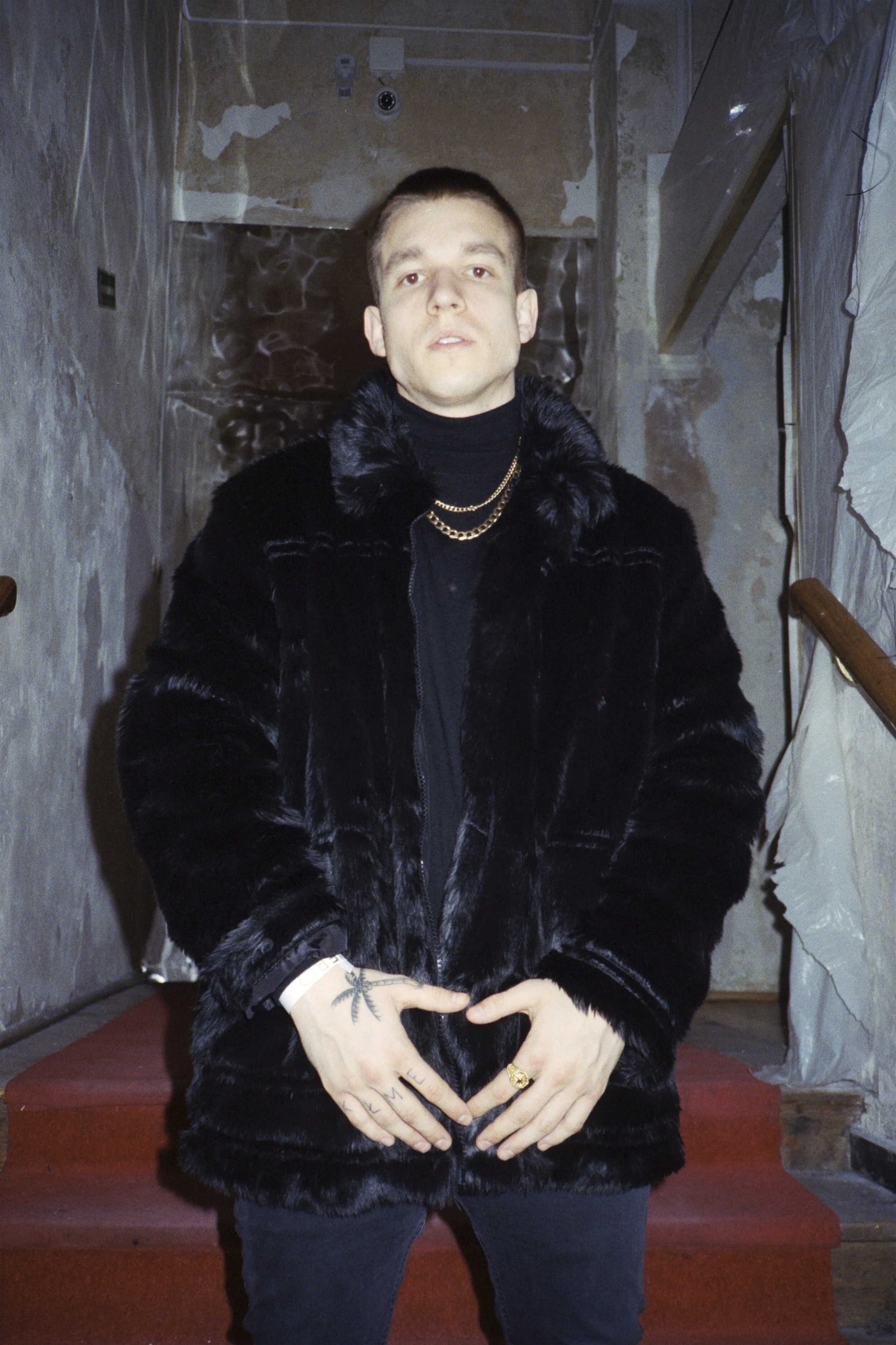 39 - WAR 12-0?-17 2199 11.jpg