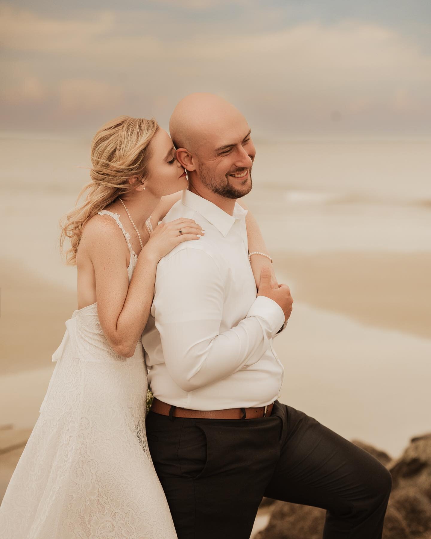 And we'll build this love from the #ground up Now 'til forever it's all of me, all of you, Just take my hand...... 

Tyler + Courtney = A Forever Love 

#savannahelopementphotographer #tybeeisland #destinationphotographer #instaweddings #yourweddingy