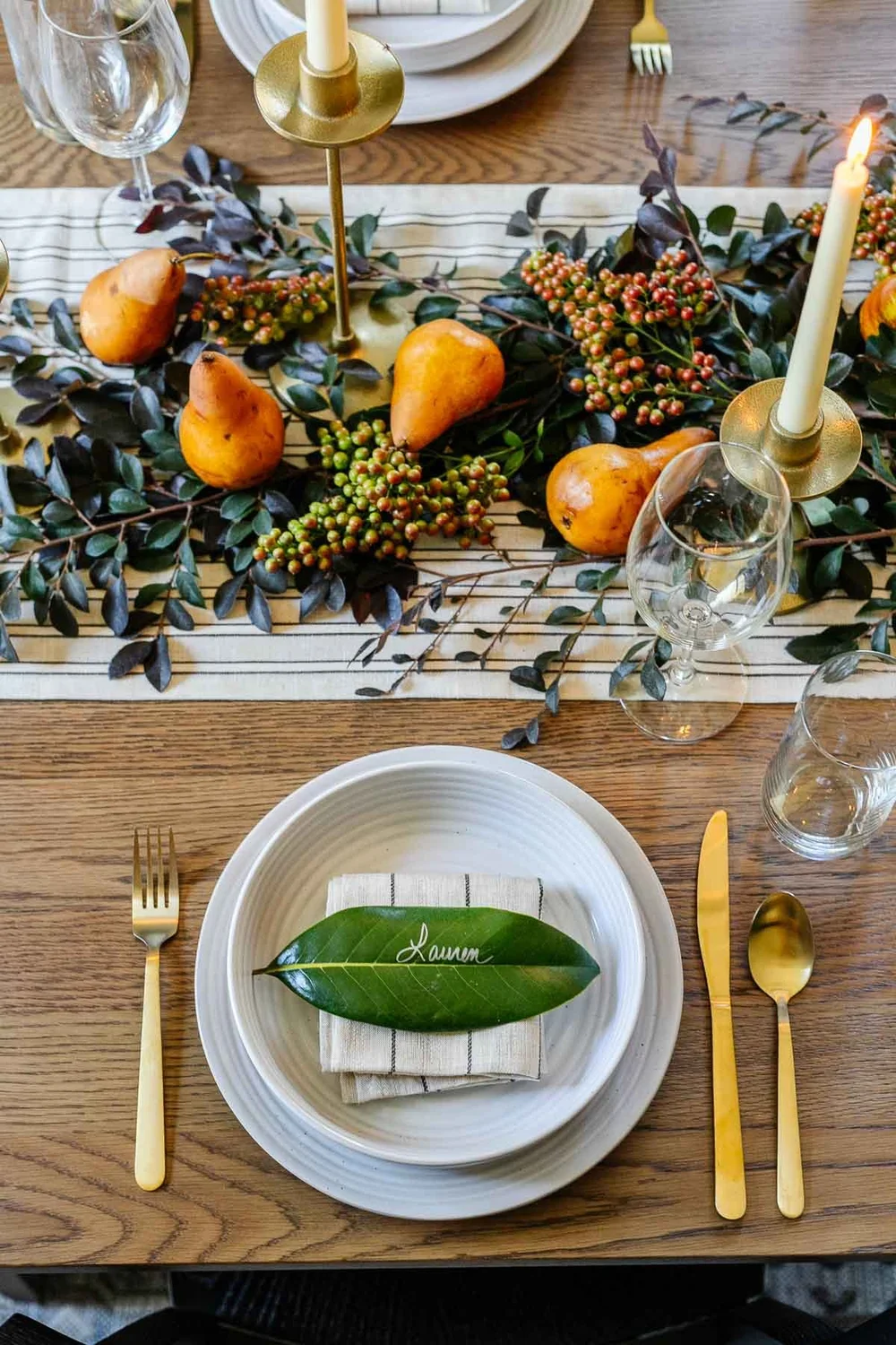 simple-thanksgiving-table-decor-12.jpg
