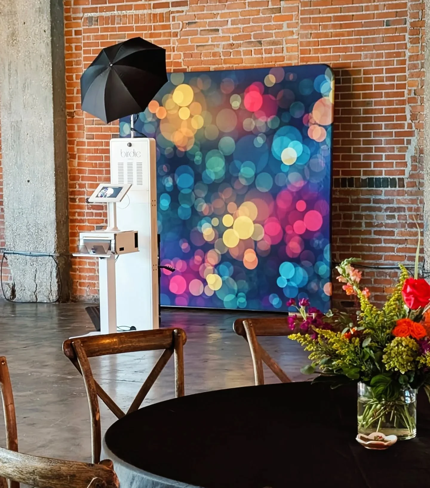 Birdie Booth lookin pretty this weekend at @brickandmortarvenue 😊