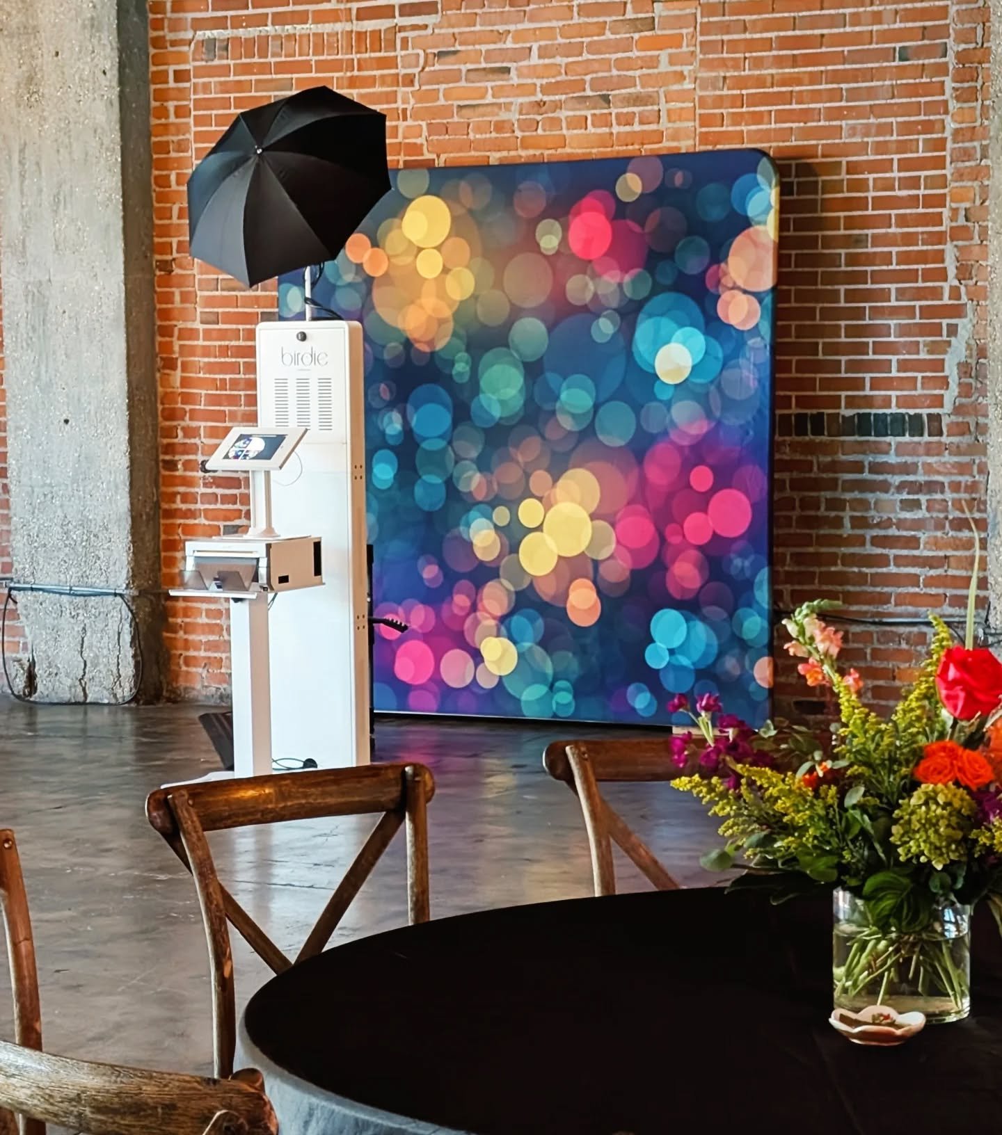 Birdie Booth lookin pretty this weekend at @brickandmortarvenue 😊