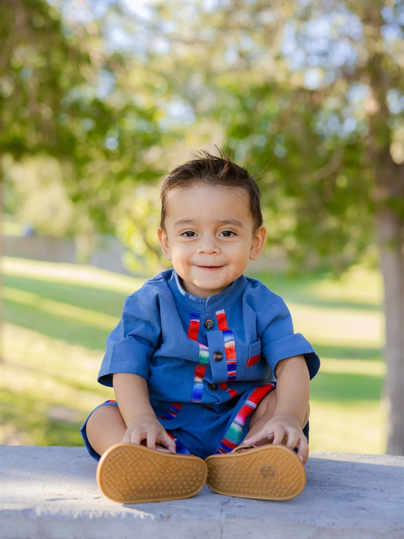 The sweetest little first birthday session you ever did see 🎊
From the giggles to the chaos, this little one totally stole the show ✨
Swipe to the last pic for my mood heading into the week 📸💫