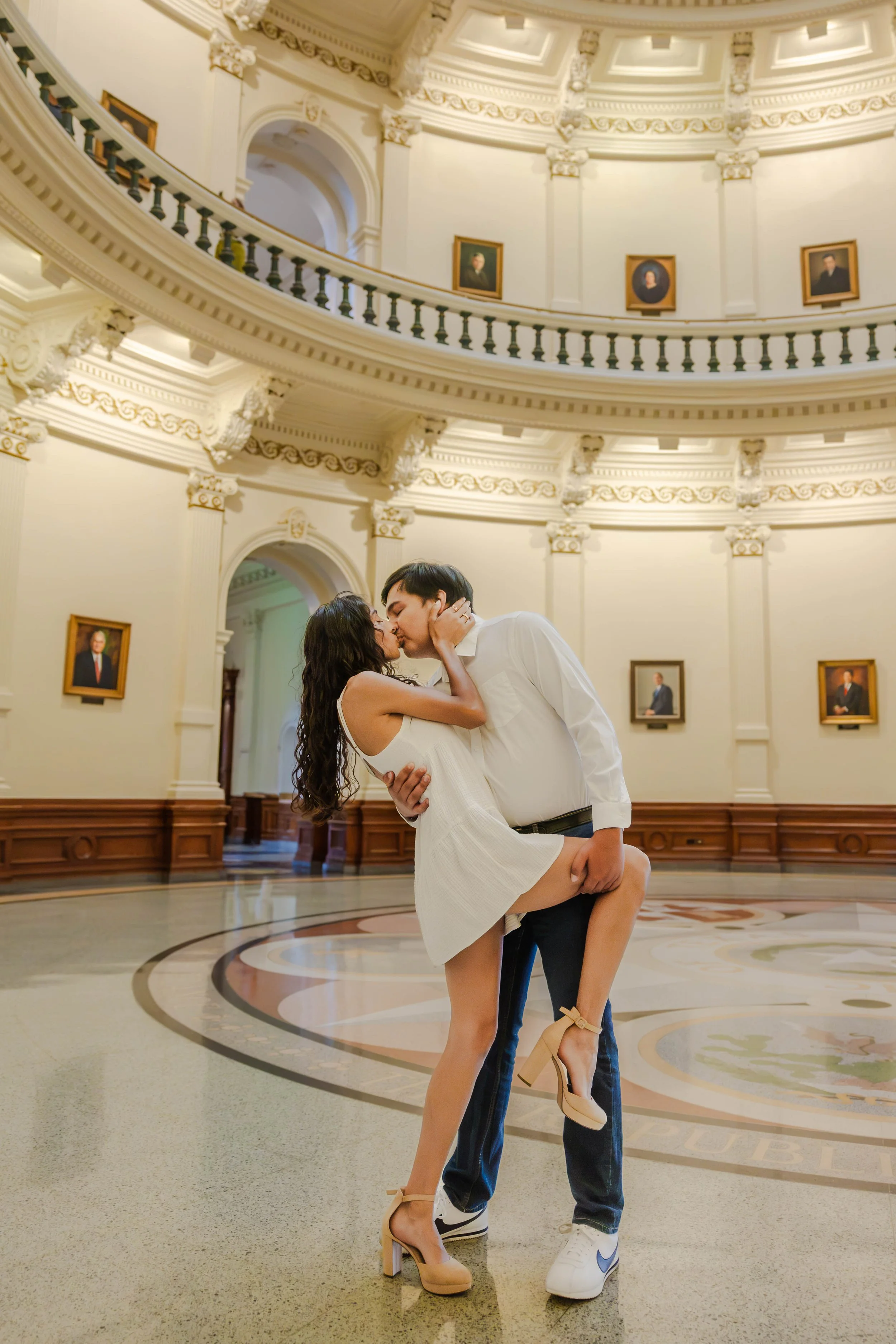 JasminCPhoto_Jackie&BeylenTXCapitol_July2026_040.jpg
