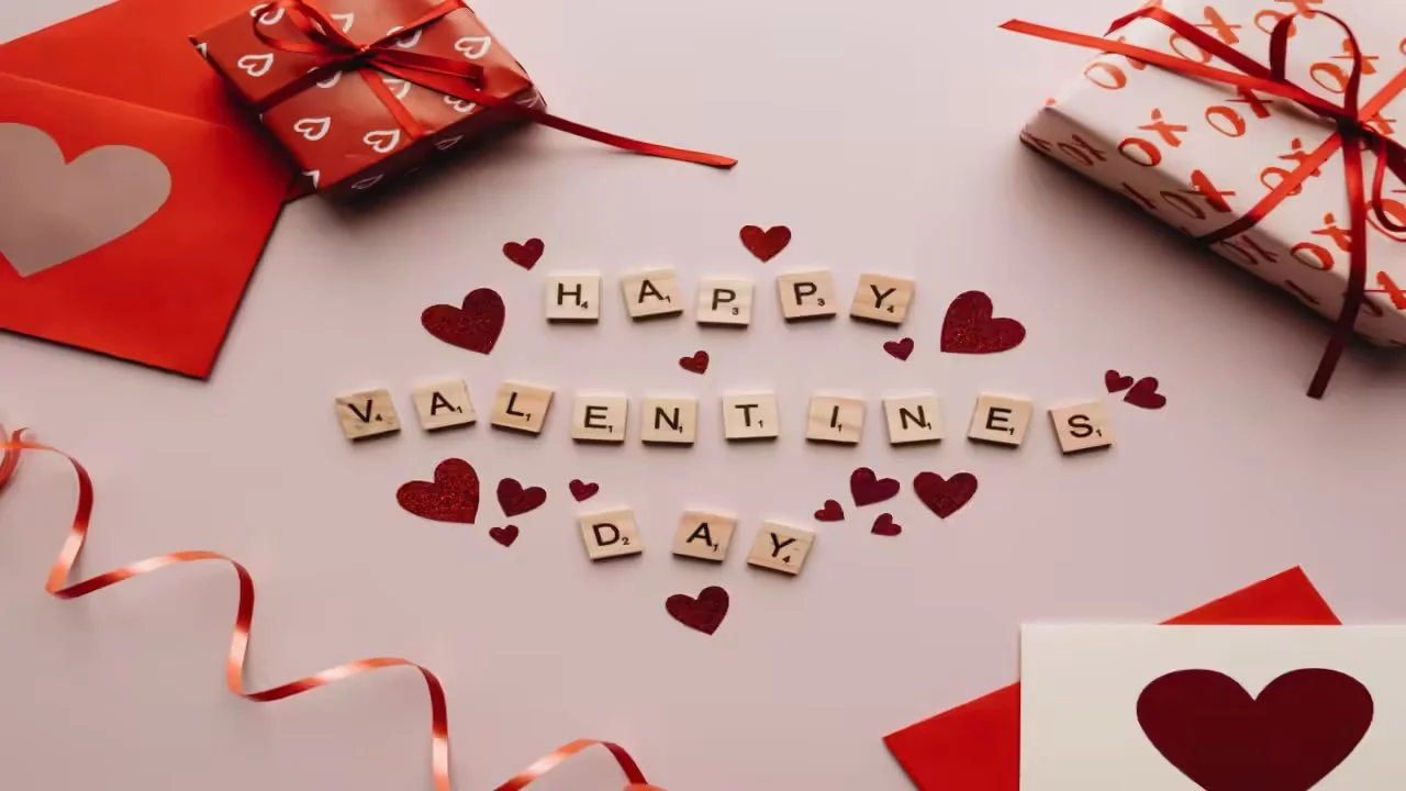 Valentine’s Day Readings in Orange County for Love and Reconnection
