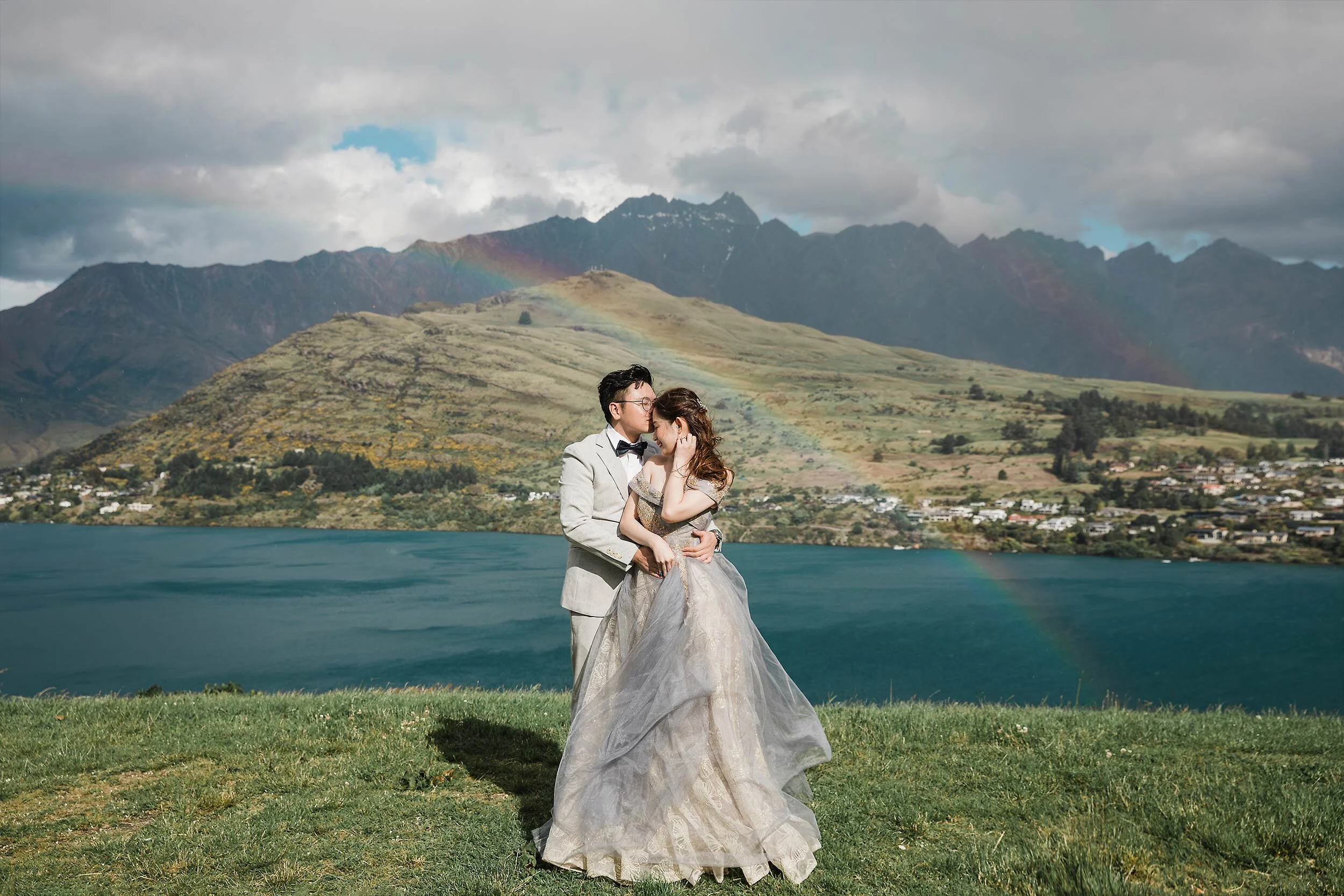 Queenstown Lakeview With Rainbow Wedding Photo