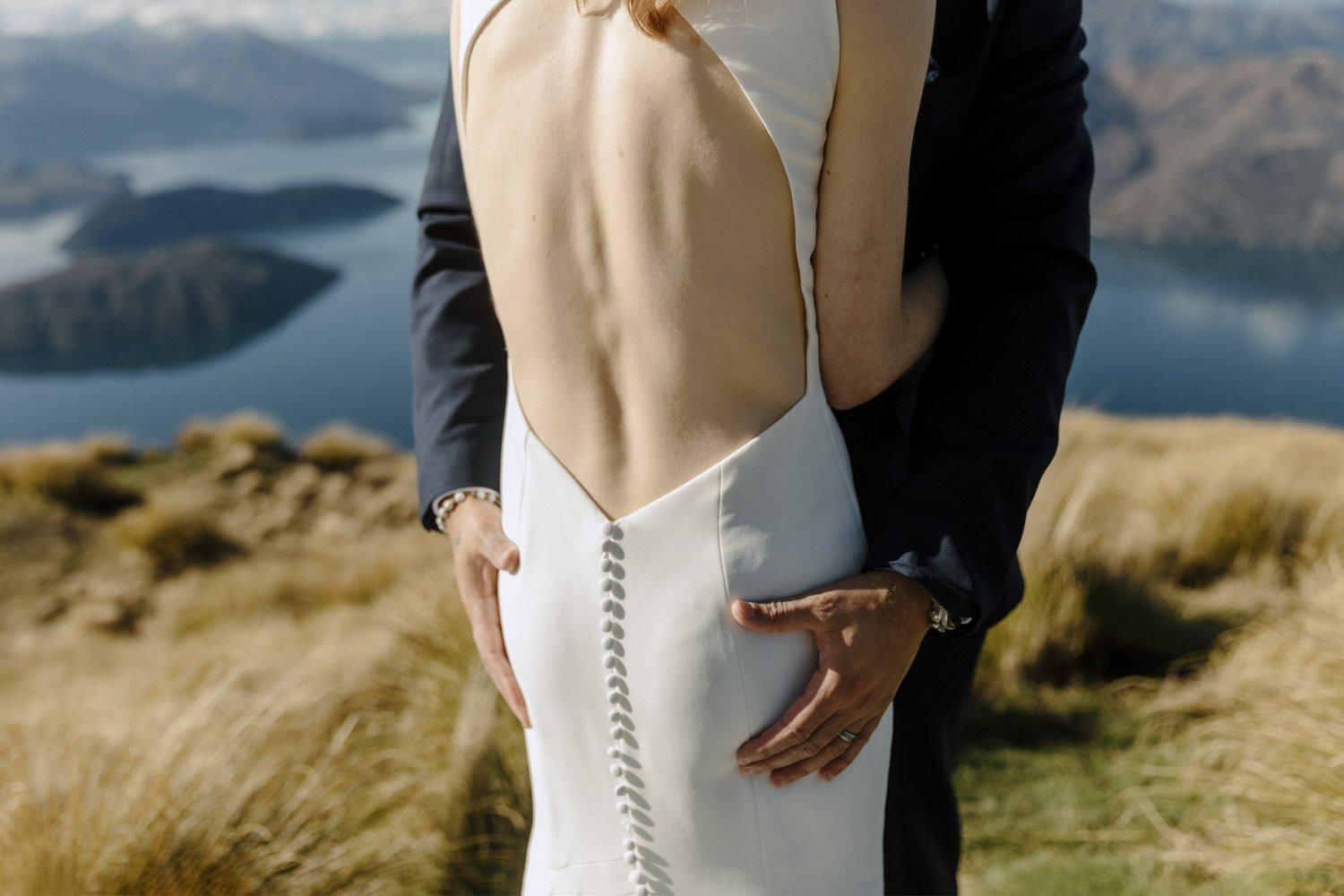 queenstown-nz-coromandel-peak-elopement-wedding-photoshoot-00053.jpg