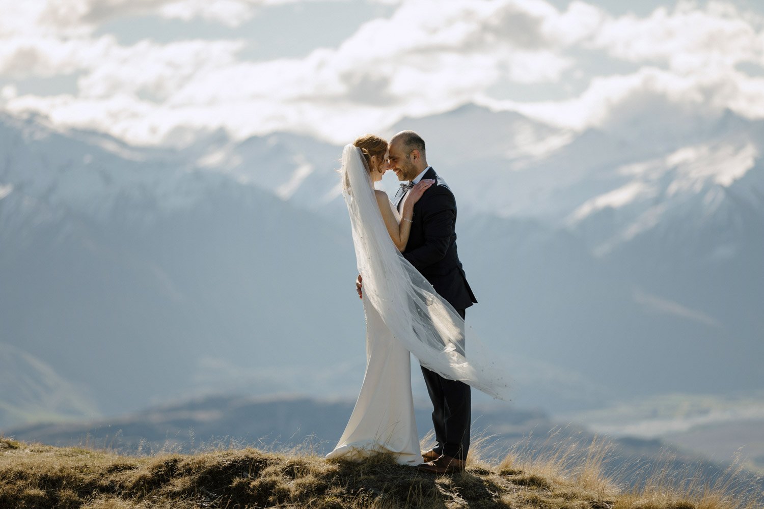 queenstown-nz-coromandel-peak-elopement-wedding-photoshoot-00057.jpg