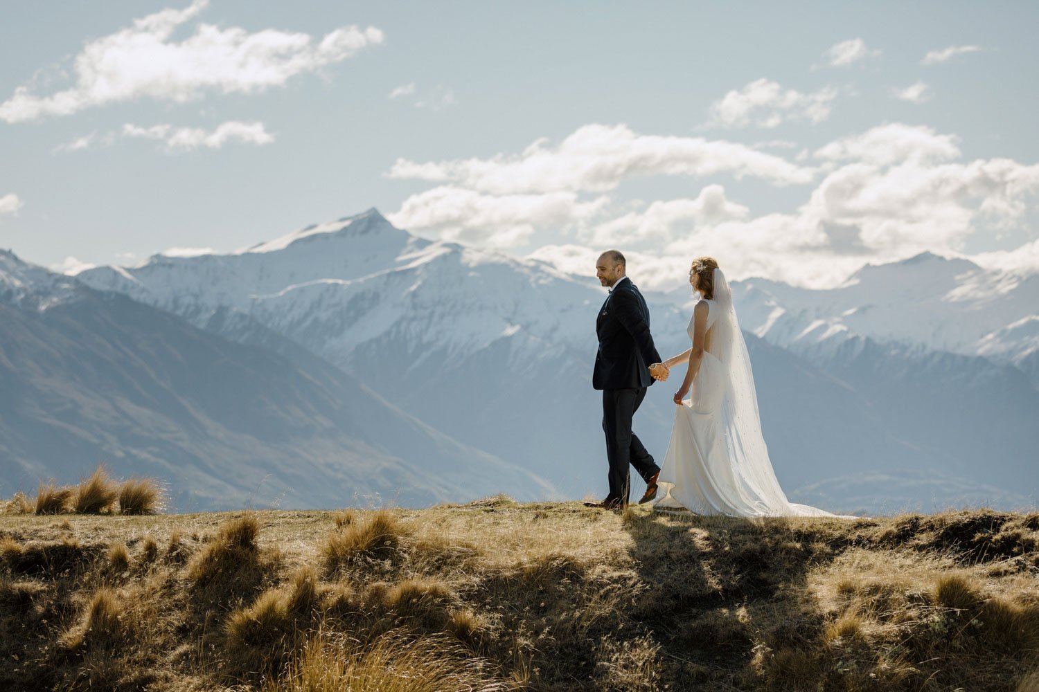 queenstown-nz-coromandel-peak-elopement-wedding-photoshoot-00059.jpg