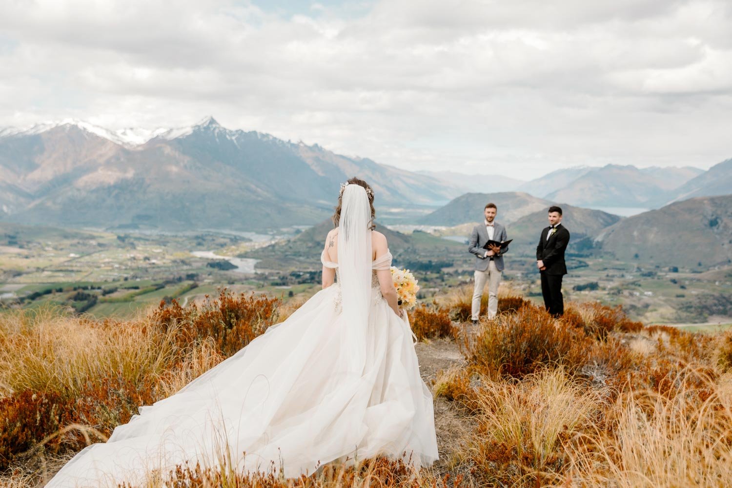 coronet-peak-mountain-elopement-wedding00019.jpg