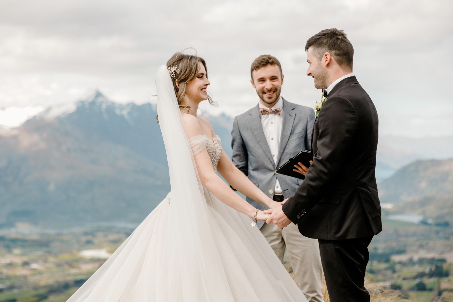 coronet-peak-mountain-elopement-wedding00021.jpg