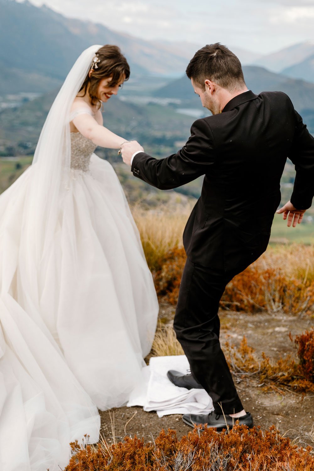 coronet-peak-mountain-elopement-wedding00033.jpg