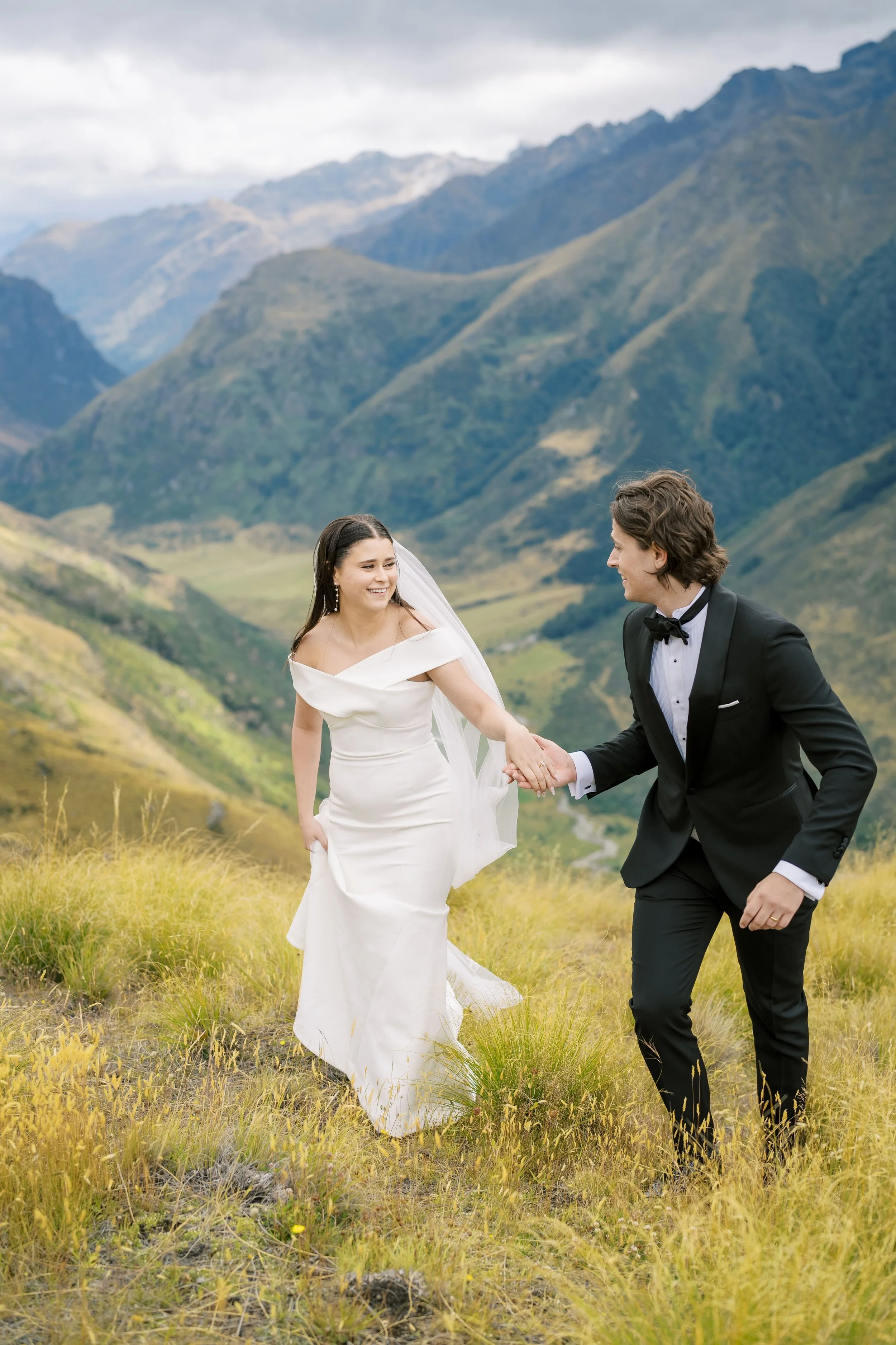 queenstown-helicopter-bayonet-peakk-wedding-scottt00049.jpg