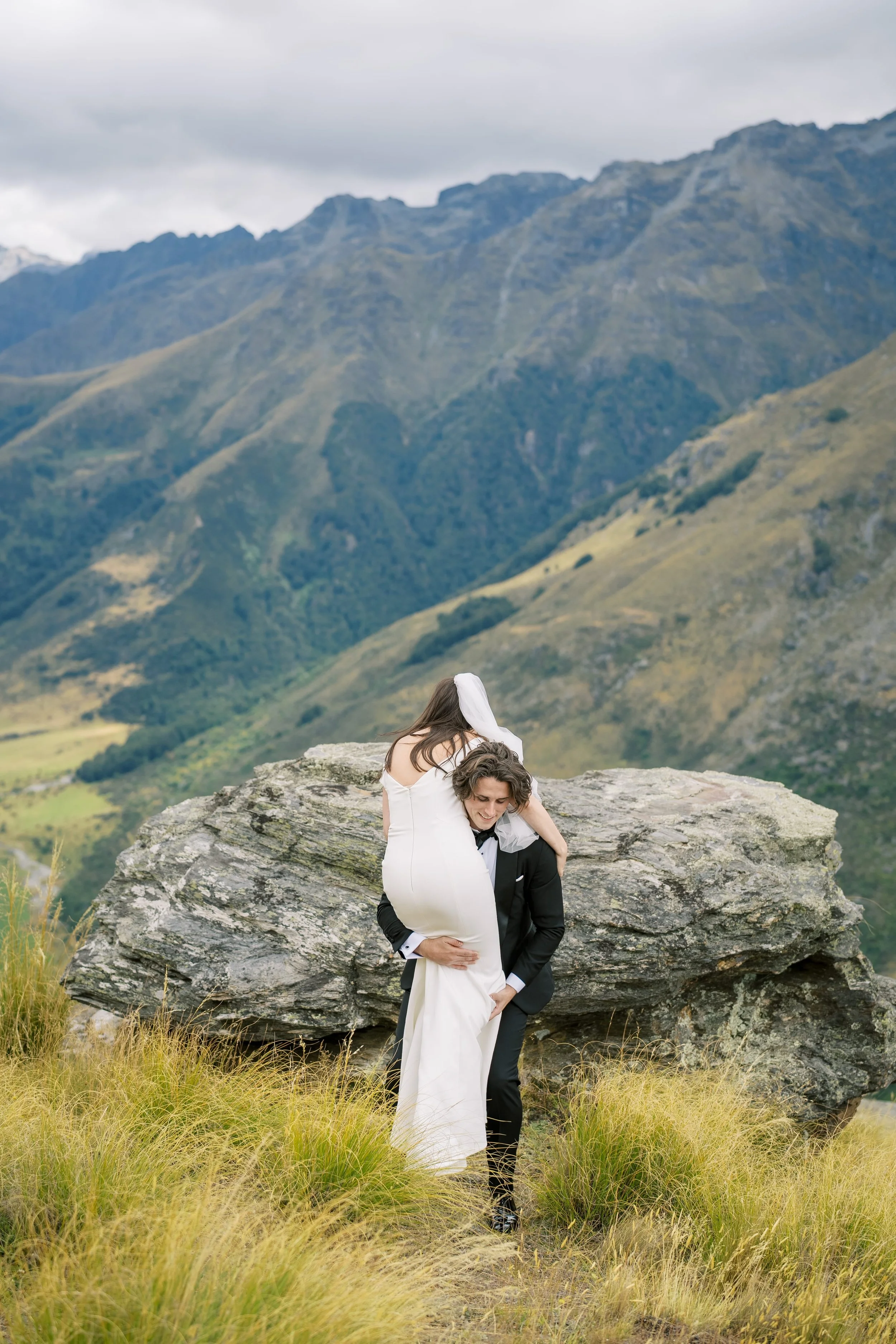 queenstown-helicopter-bayonet-peakk-wedding-scottt00048.jpg