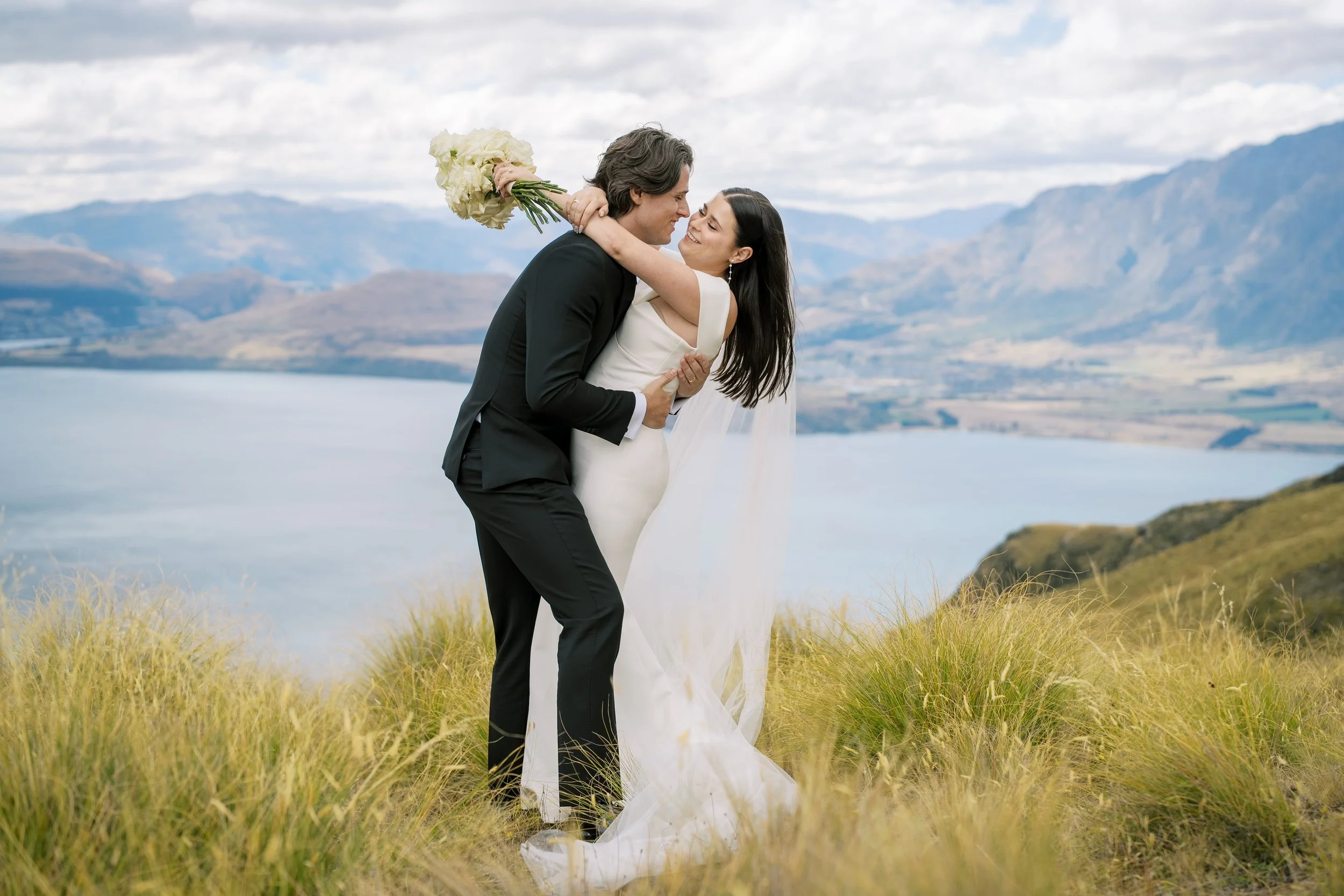 queenstown-helicopter-bayonet-peakk-wedding-scottt00036.jpg