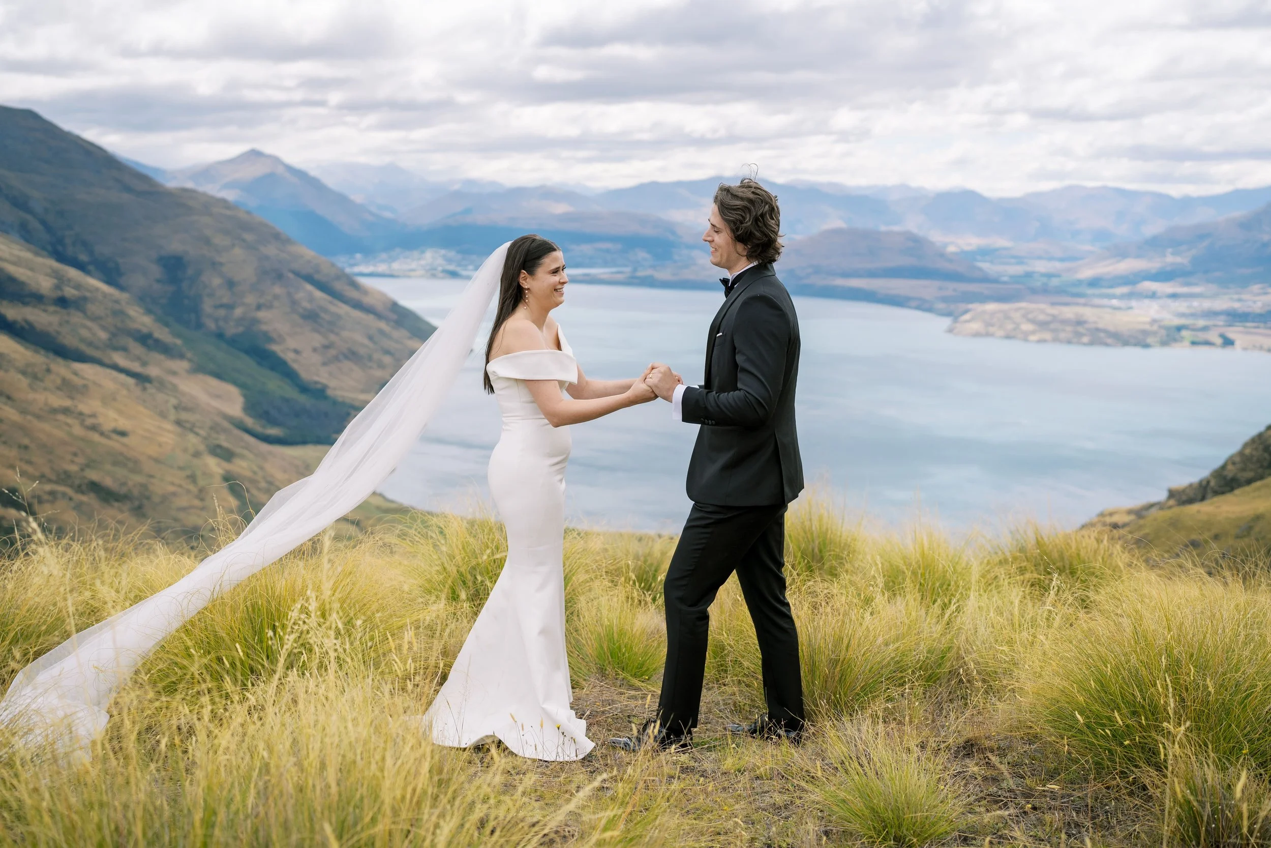 queenstown-helicopter-bayonet-peakk-wedding-scottt00026.jpg