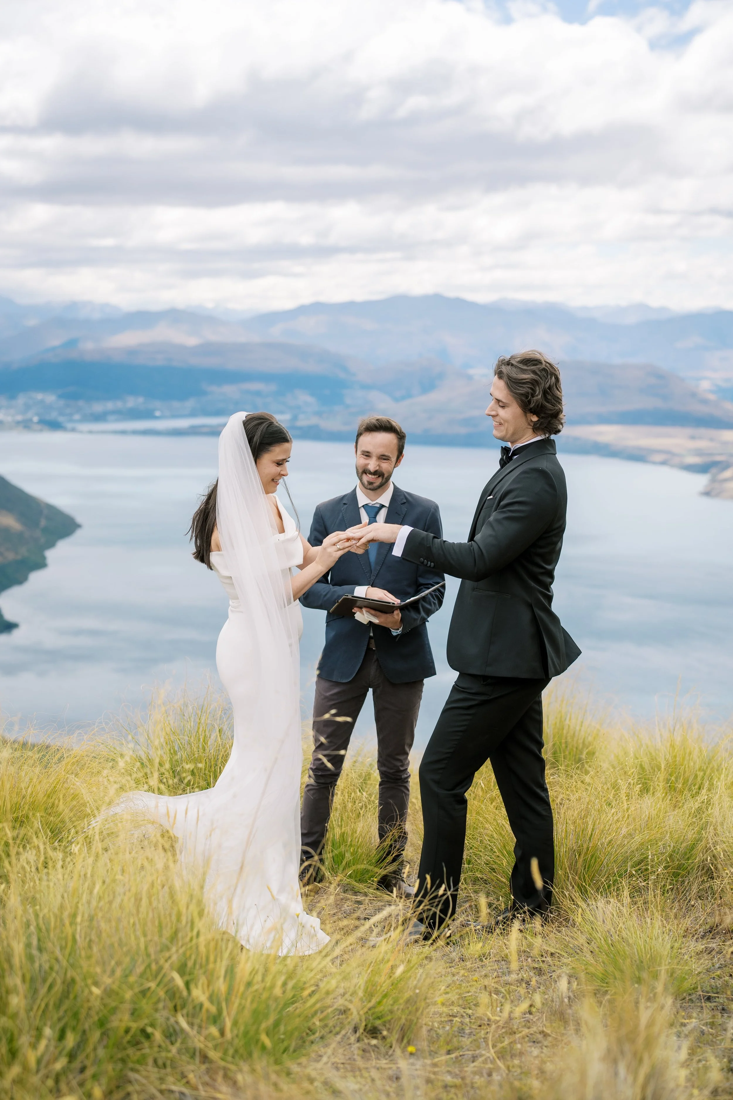 queenstown-helicopter-bayonet-peakk-wedding-scottt00023.jpg