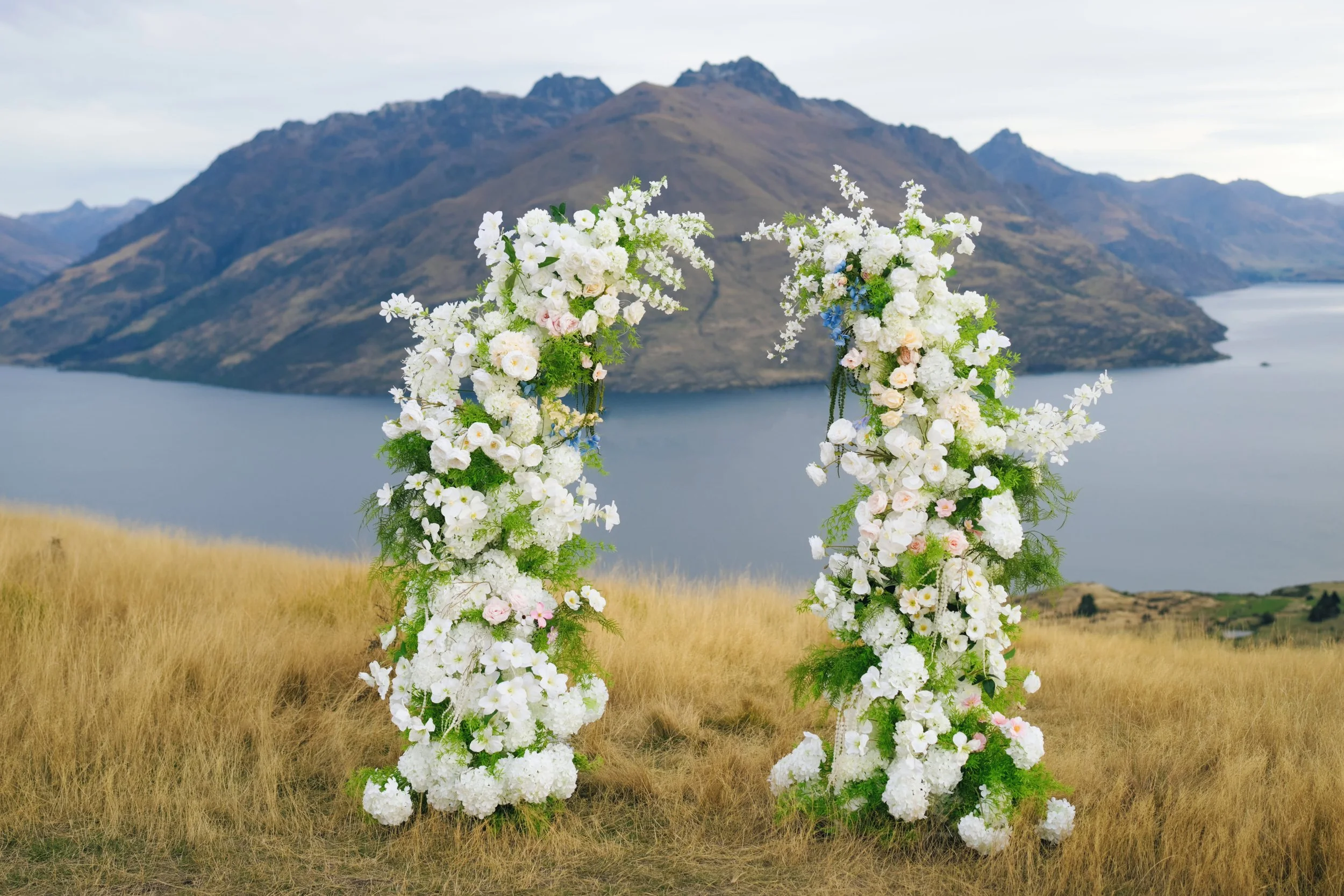 queenstown wedding arch rental