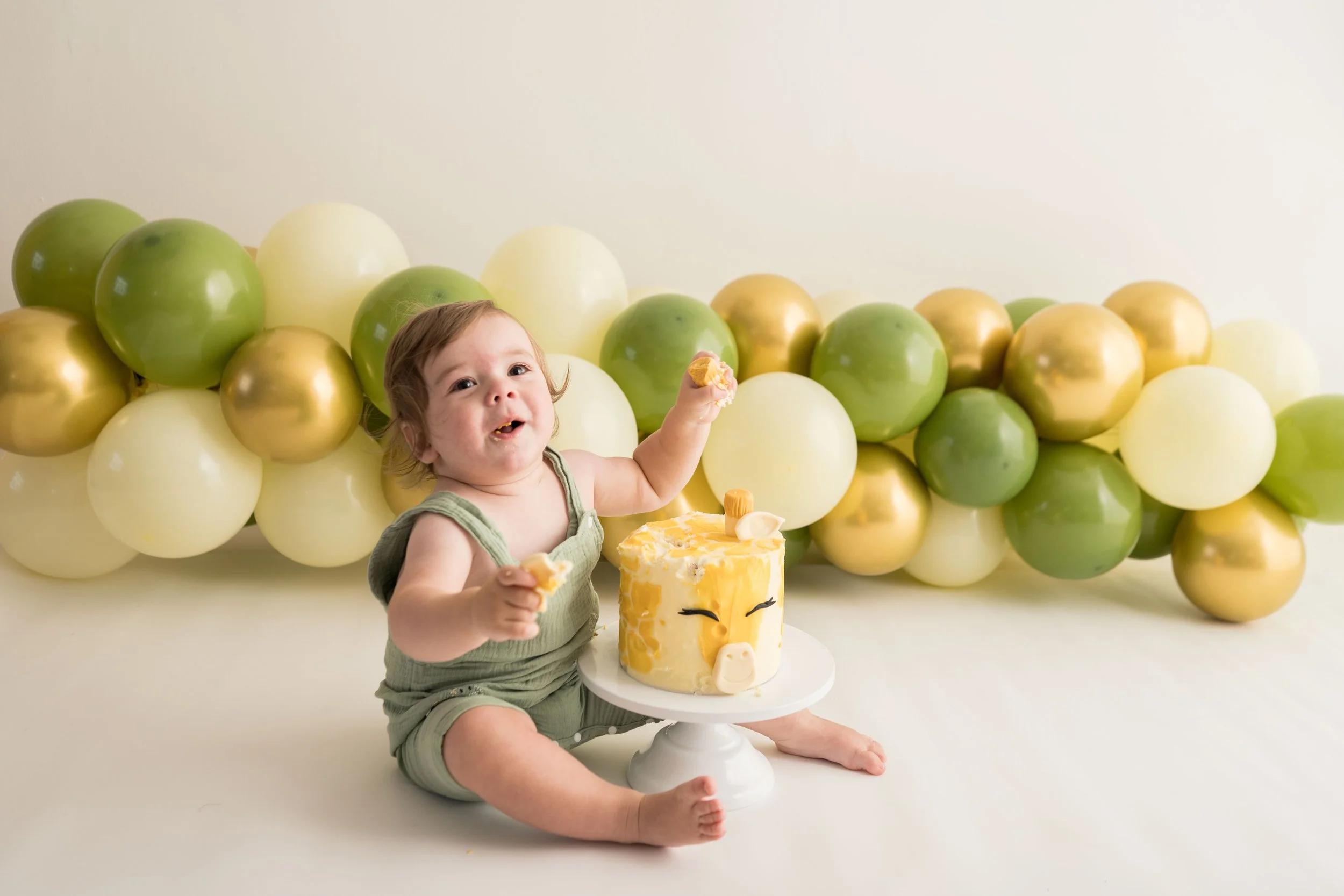 firstbirthday-hannah-elizabeth-photography-65.jpg