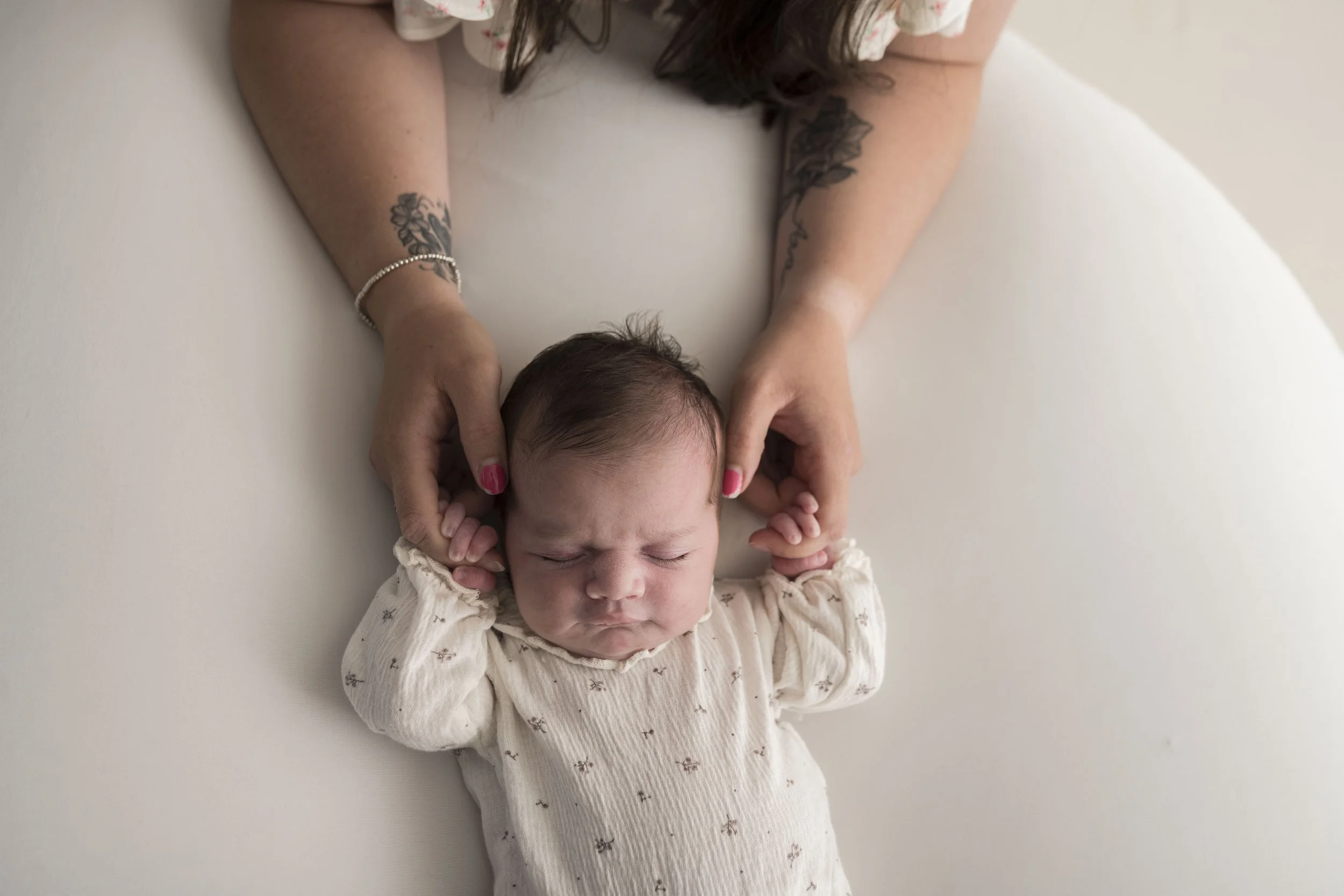 14_Newborn_HannahElizabethPhotography.jpg